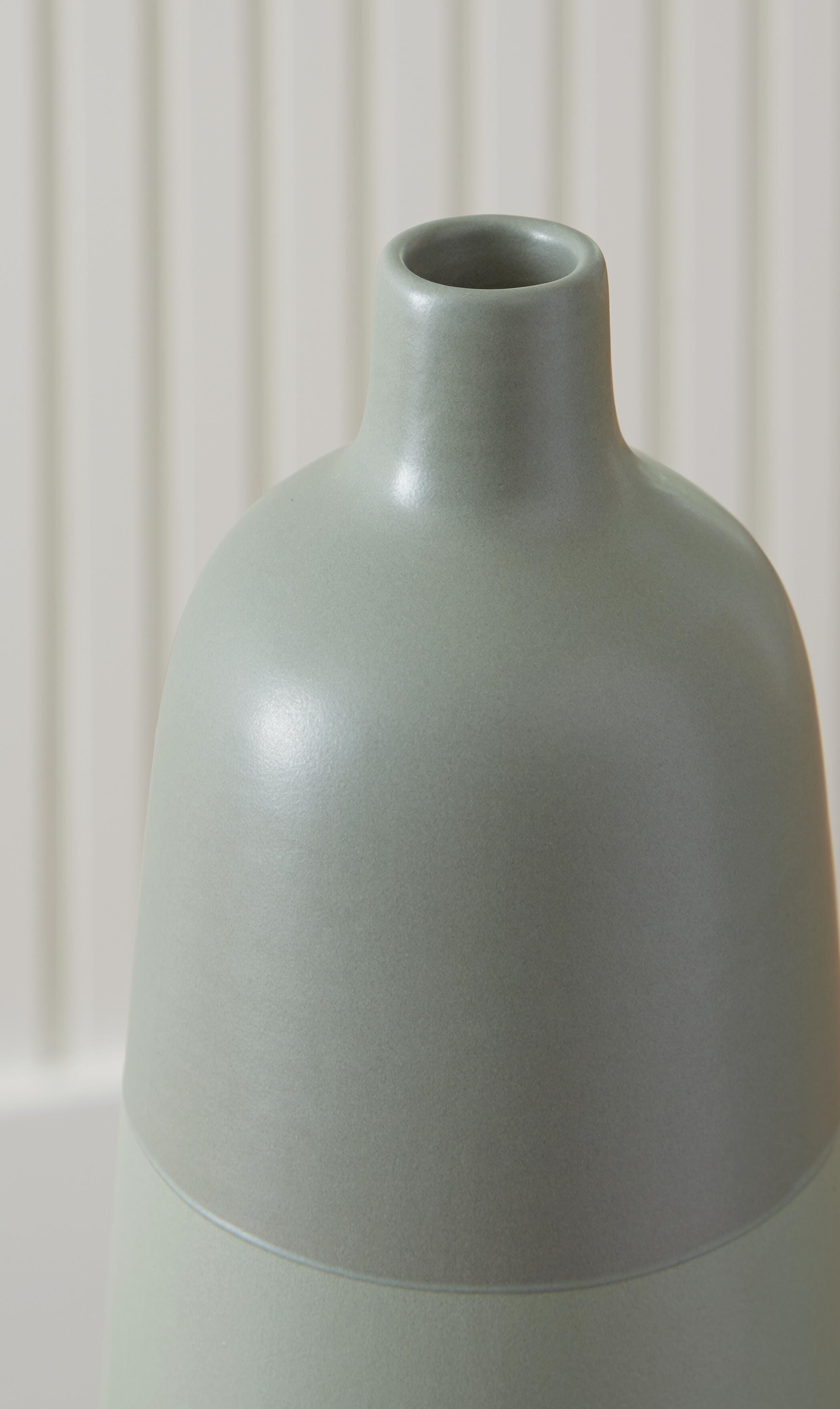 Peerland Vase - image 3