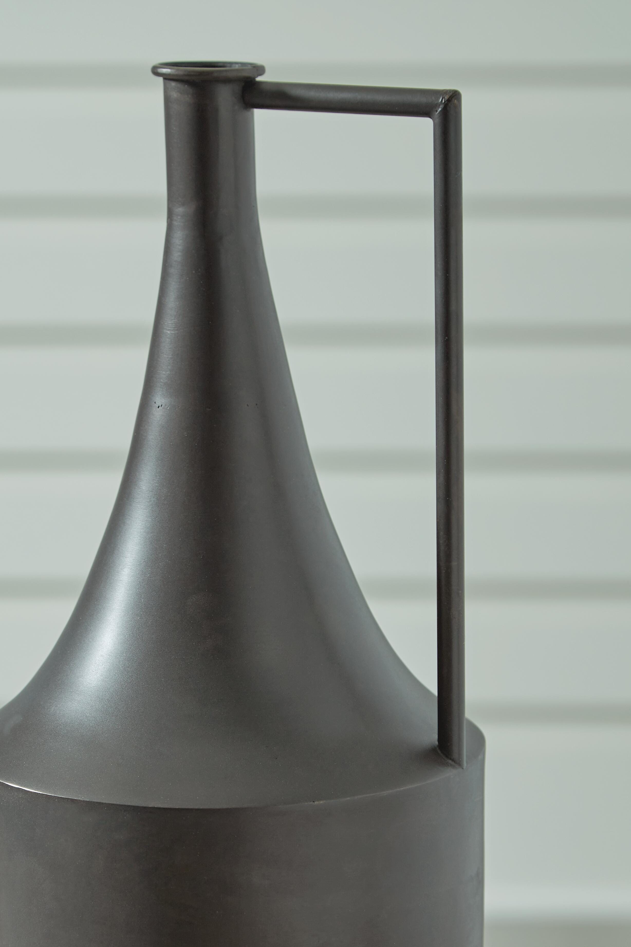 Zainforth Vase - image 4