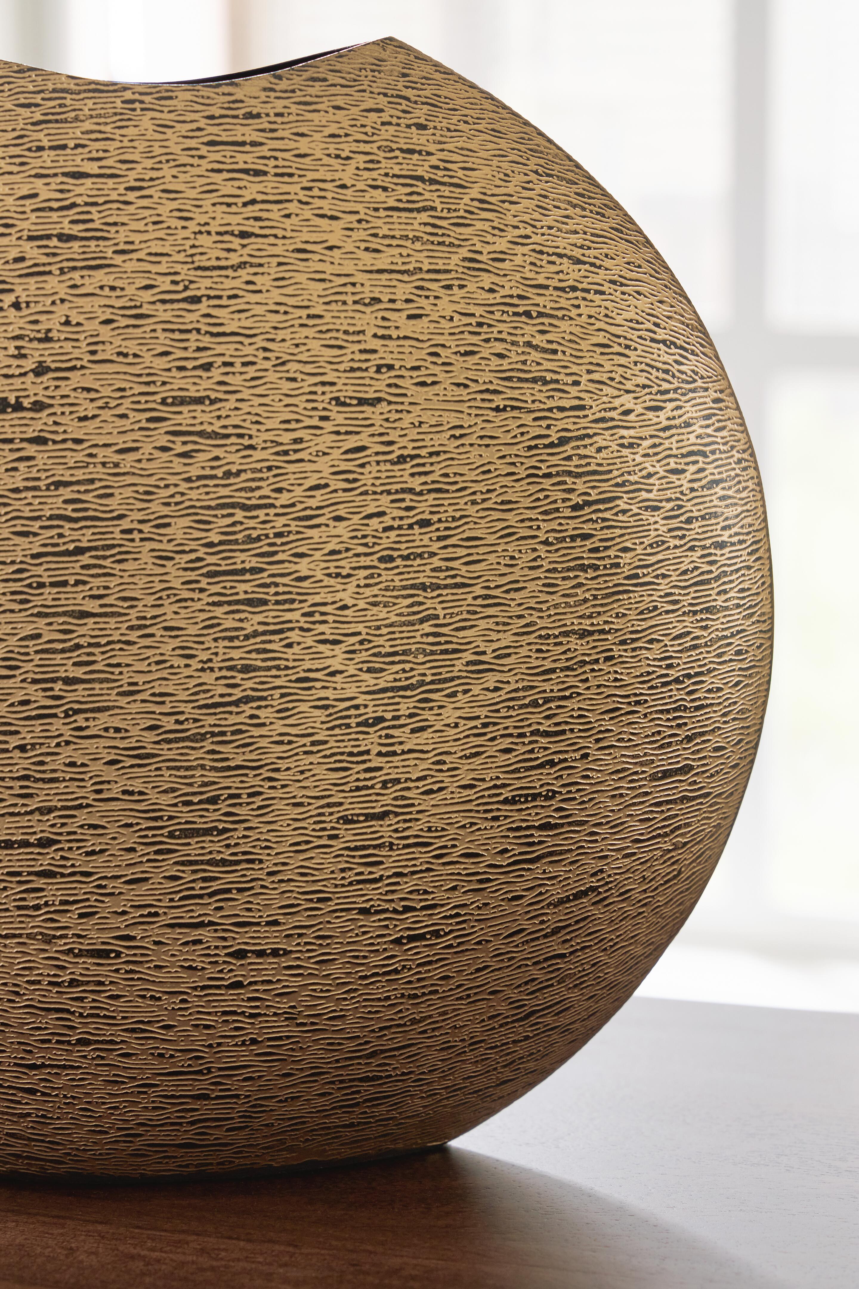 Iansboro Vase - image 4