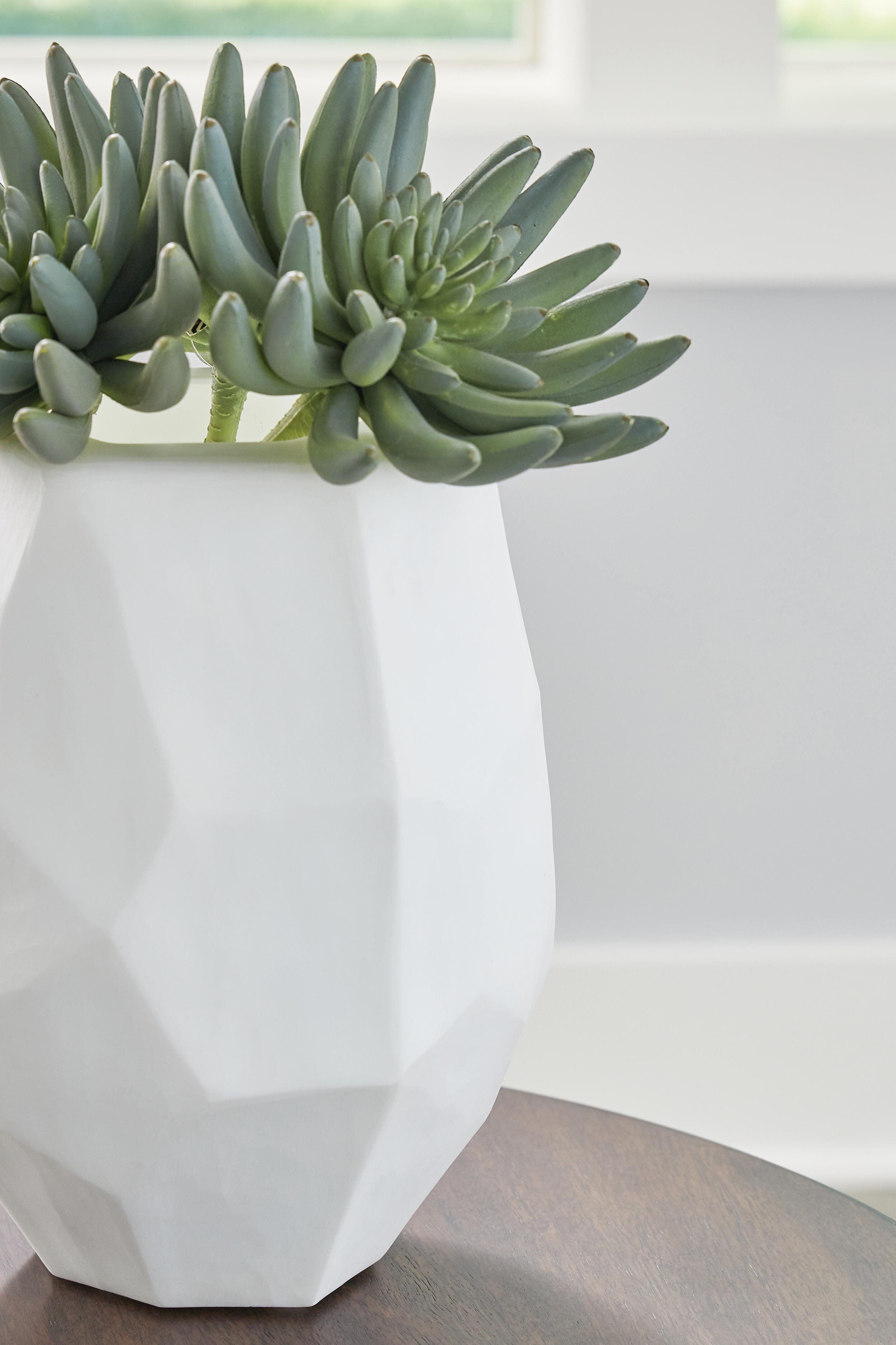 Karenton Vase - image 4