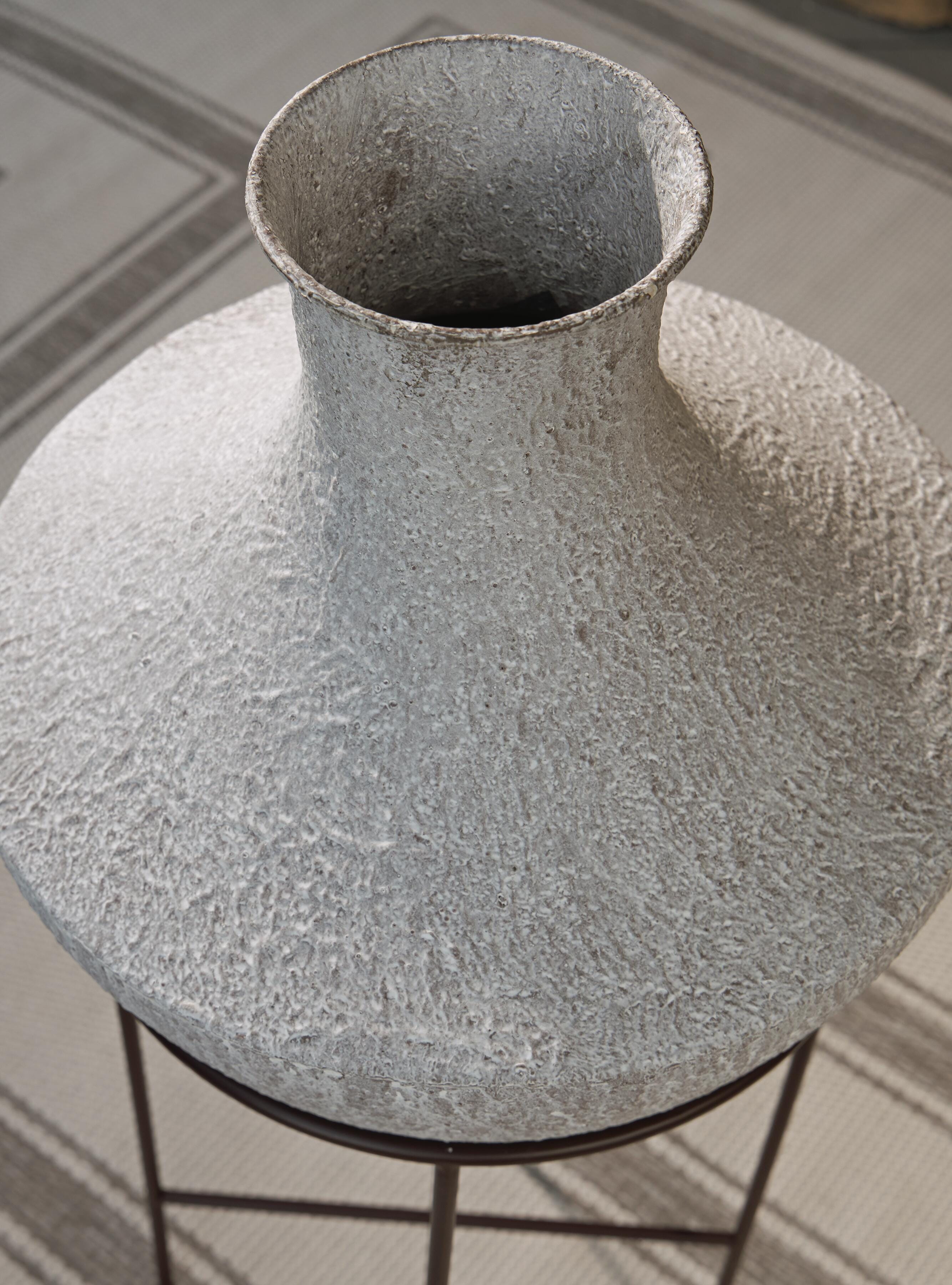 Estonbank Vase - image 4