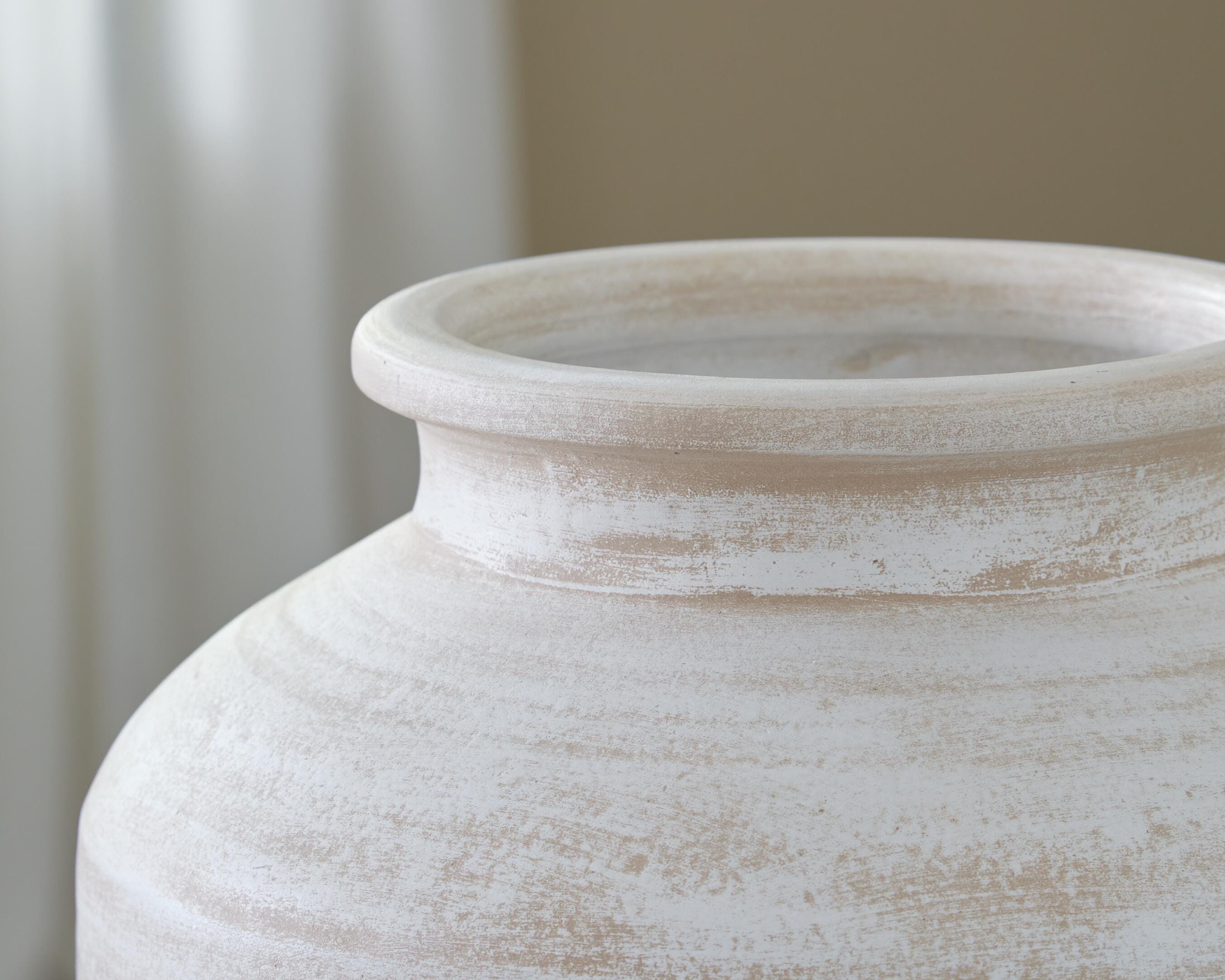 Meadie Vase - image 4