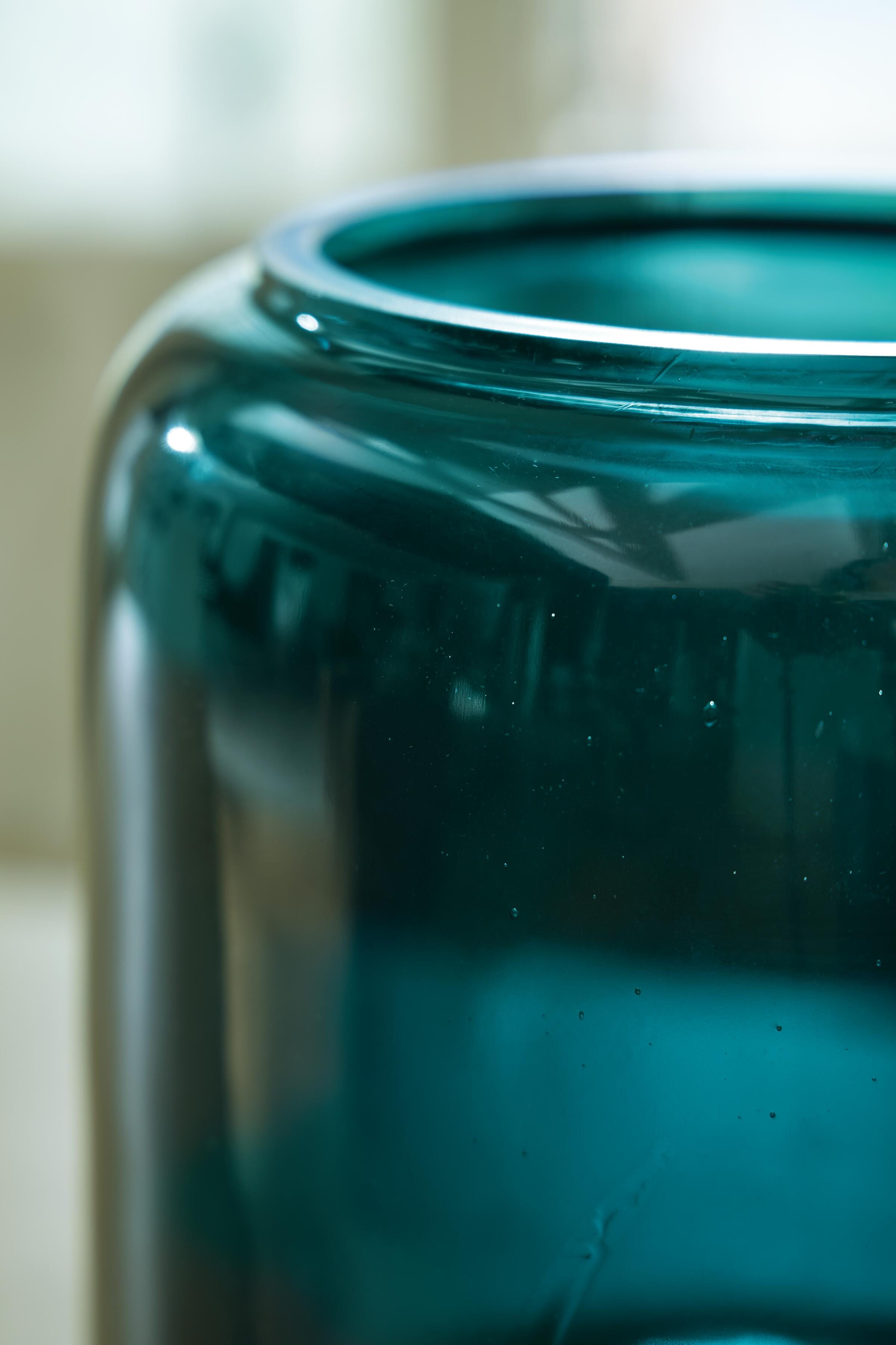 Inisland Vase - image 3