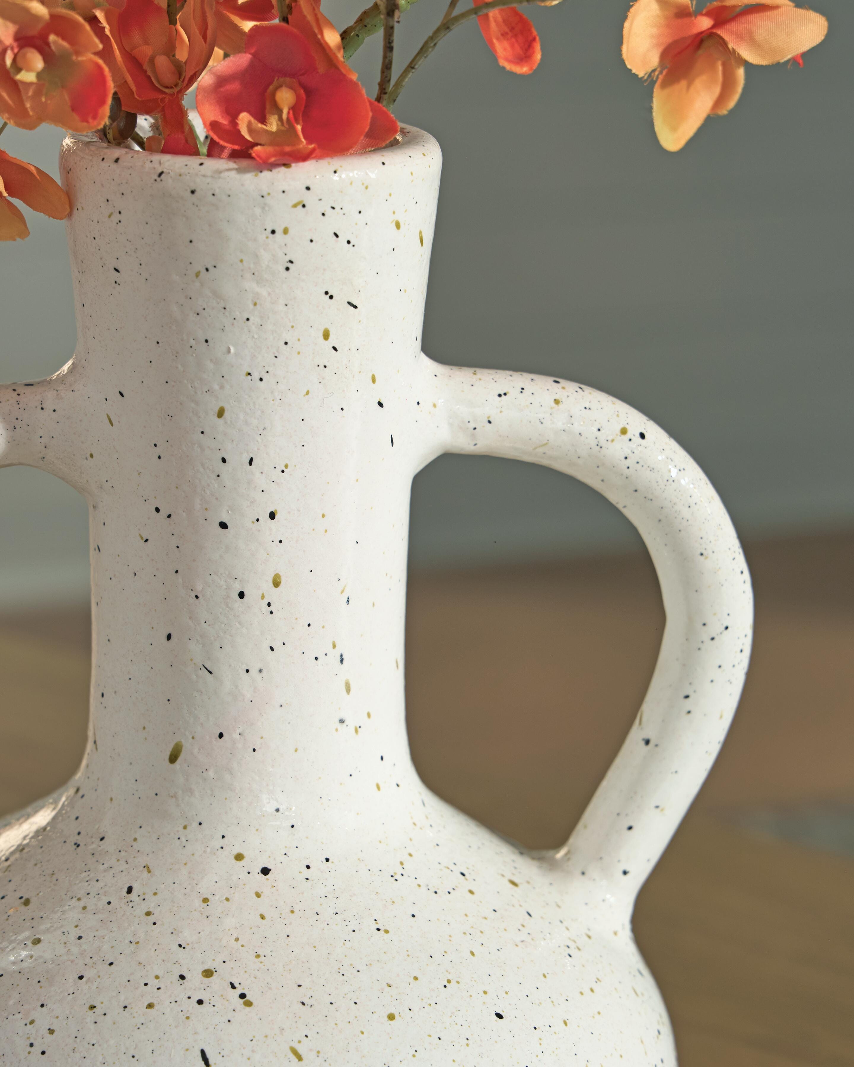 Dallinworth Vase - image 4