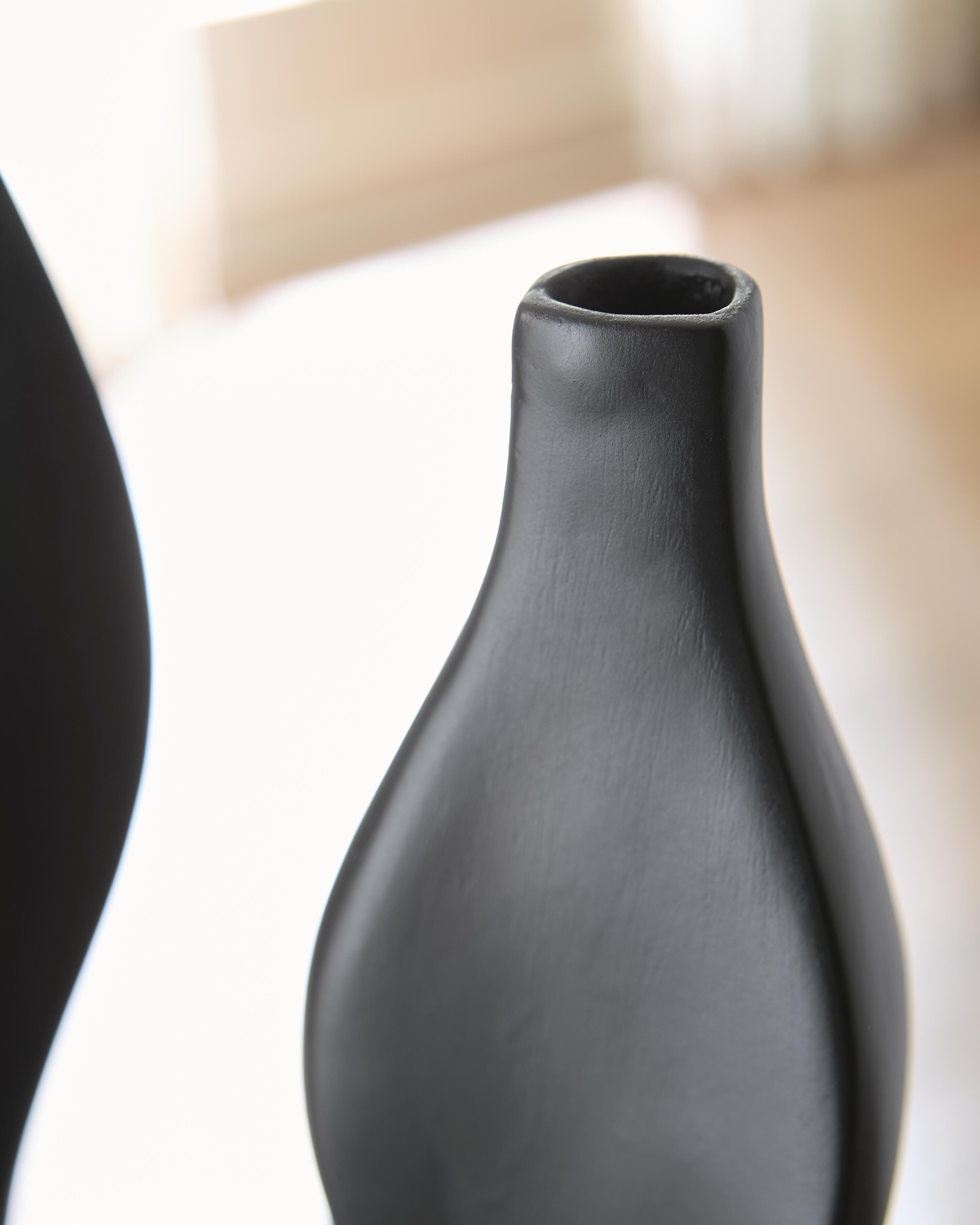 Judsen Vase - image 4