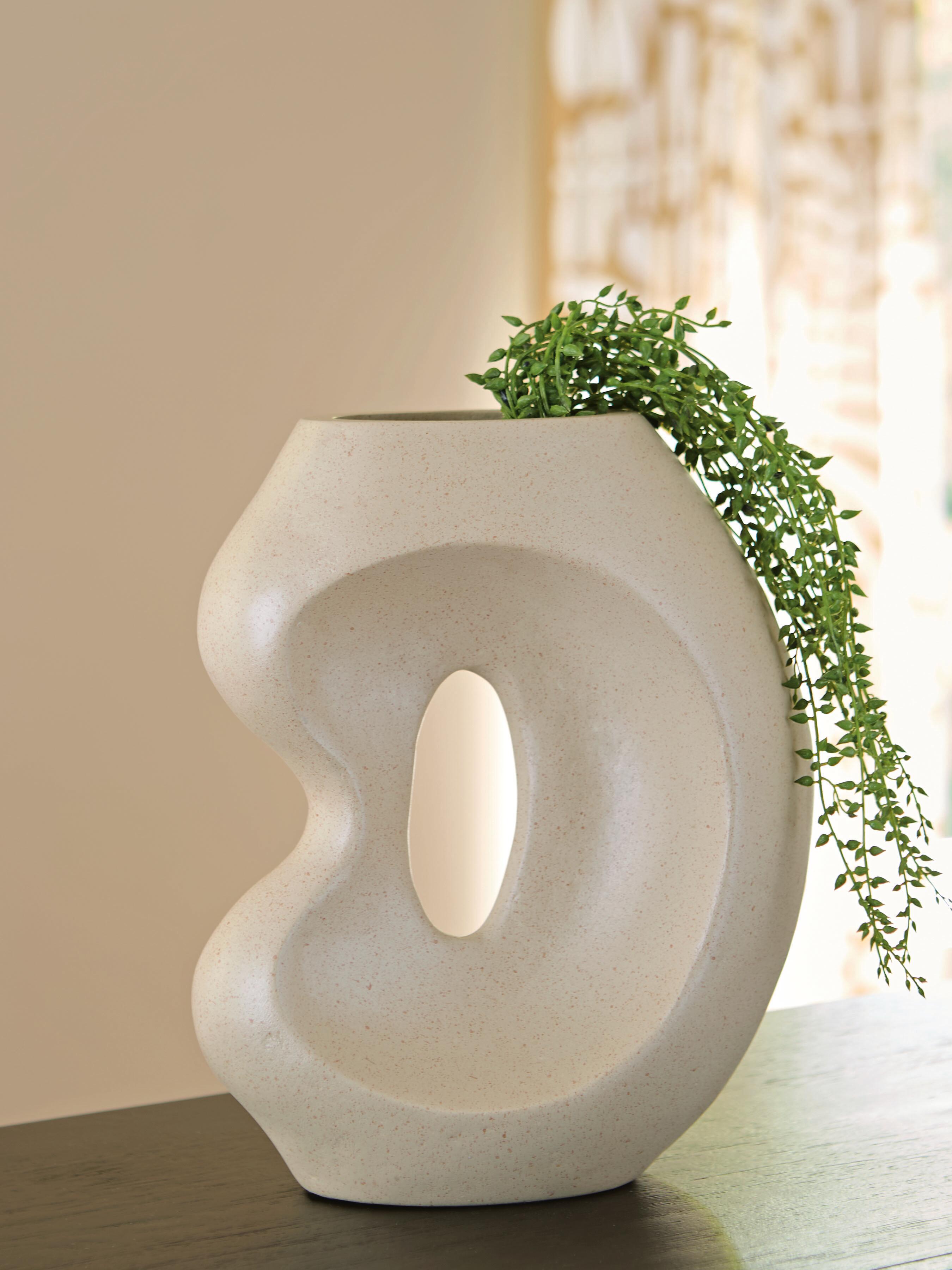 Odion Vase - image 1