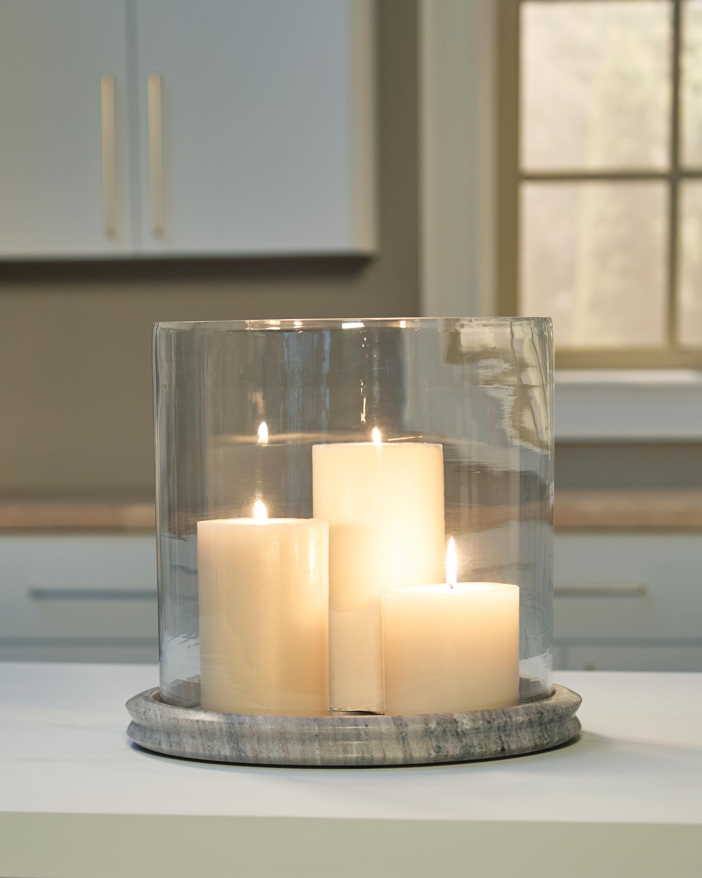 Saskia product photo