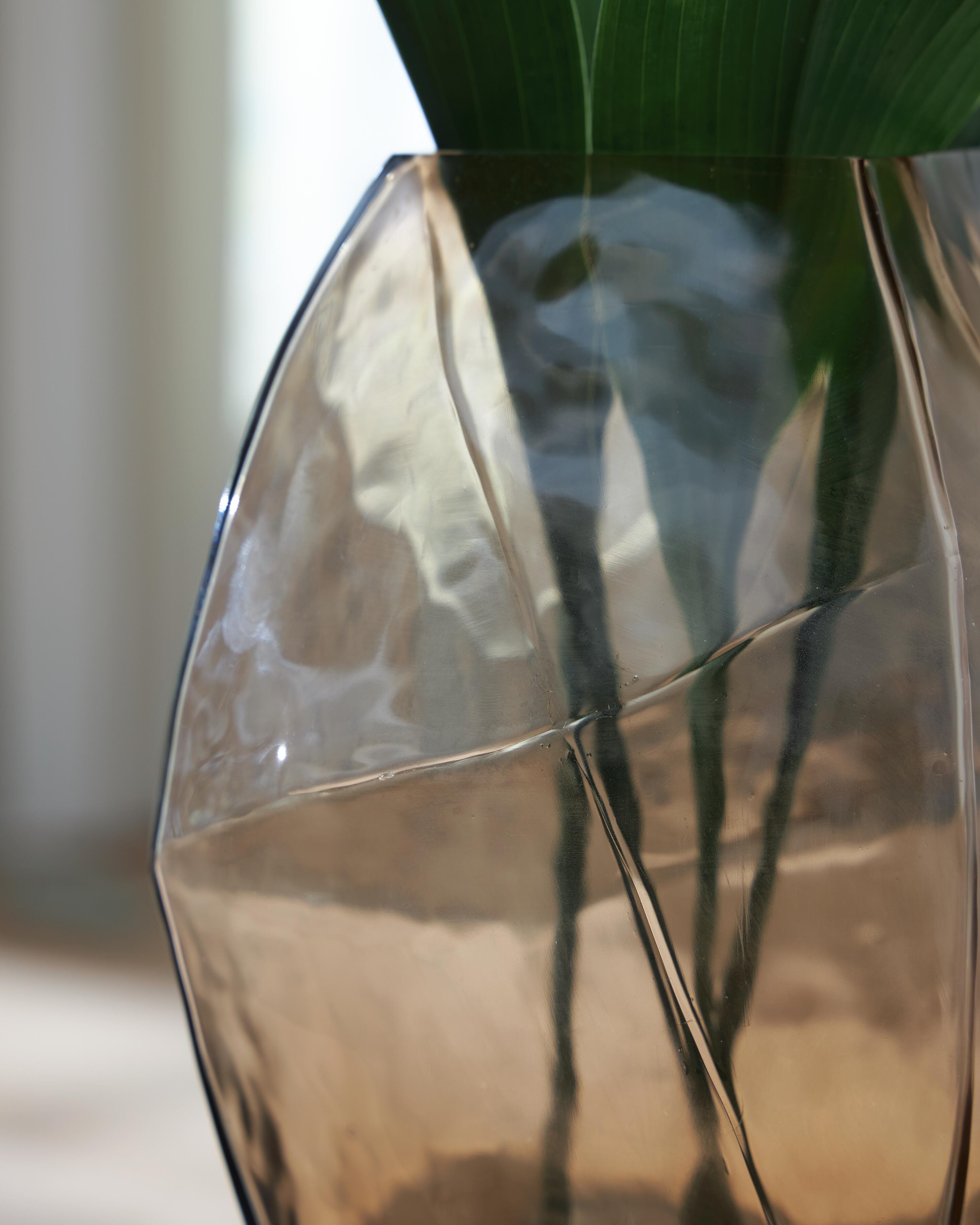 Ewart Vase - image 3