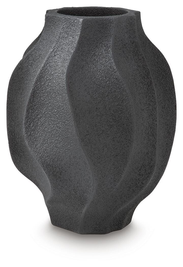Judworth Vase - image 3