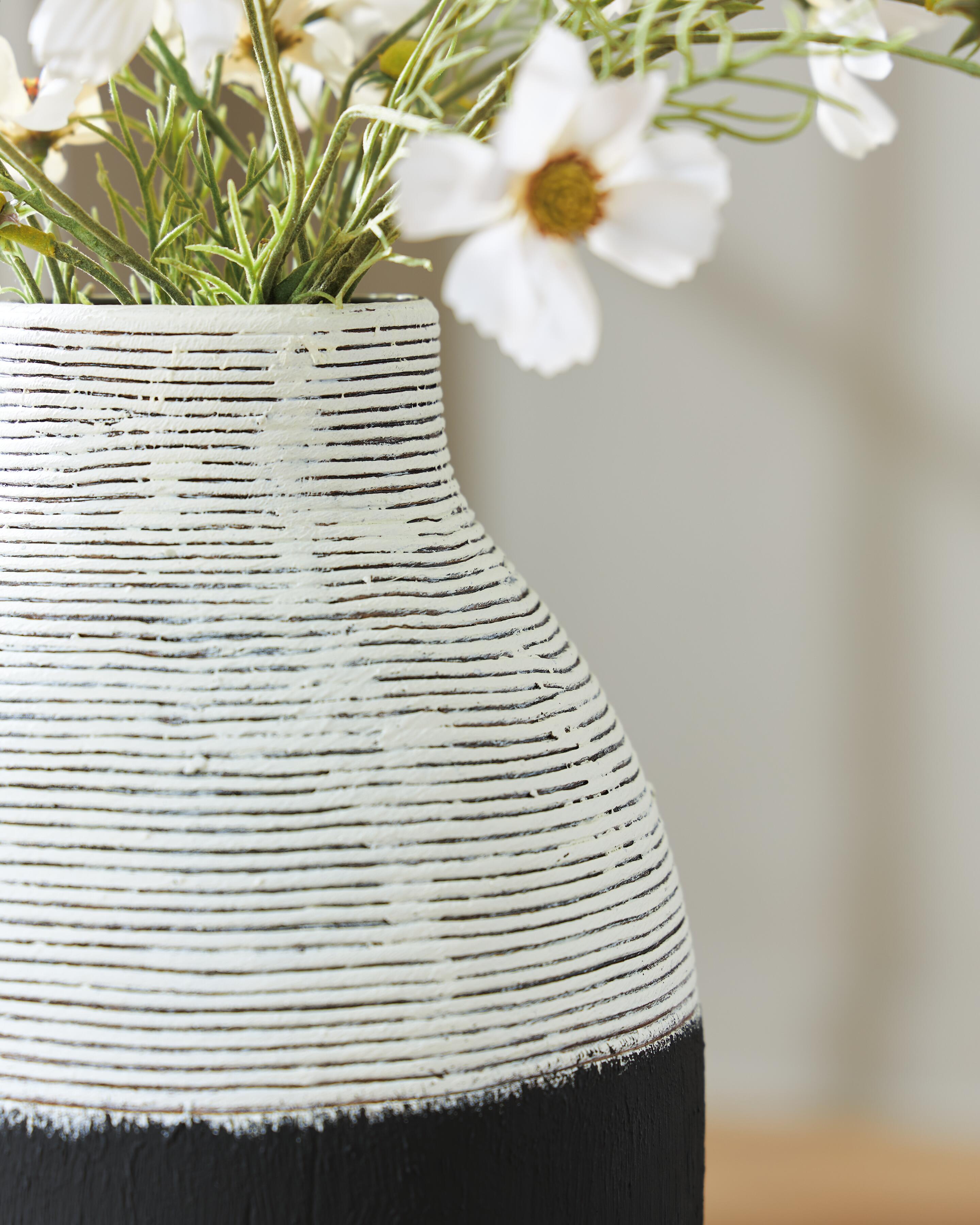 Girtha Vase - image 3