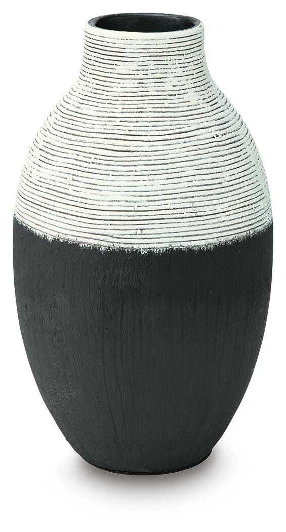 Girtha Vase | Ashley
