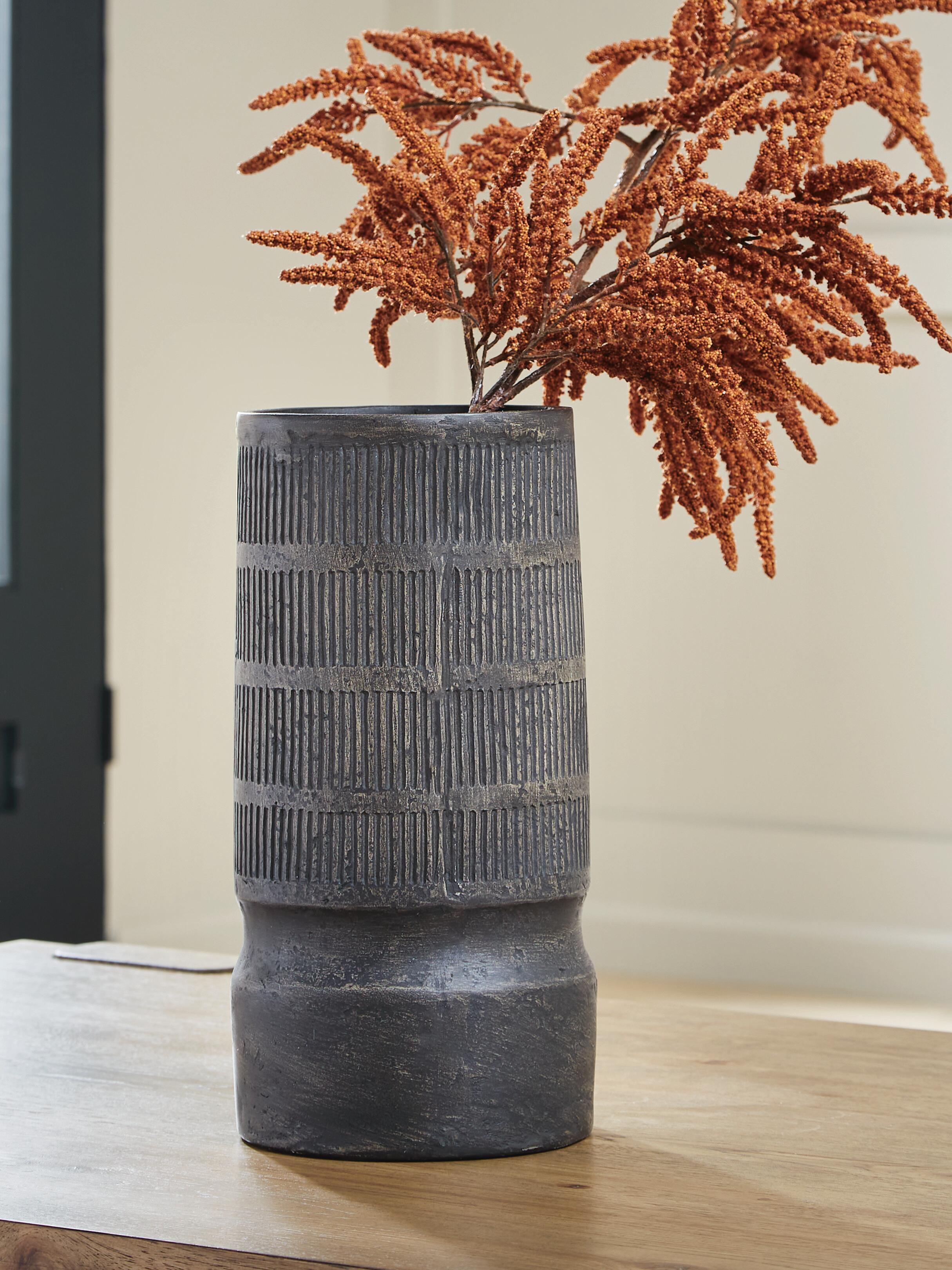 Beninworth Vase - image 1