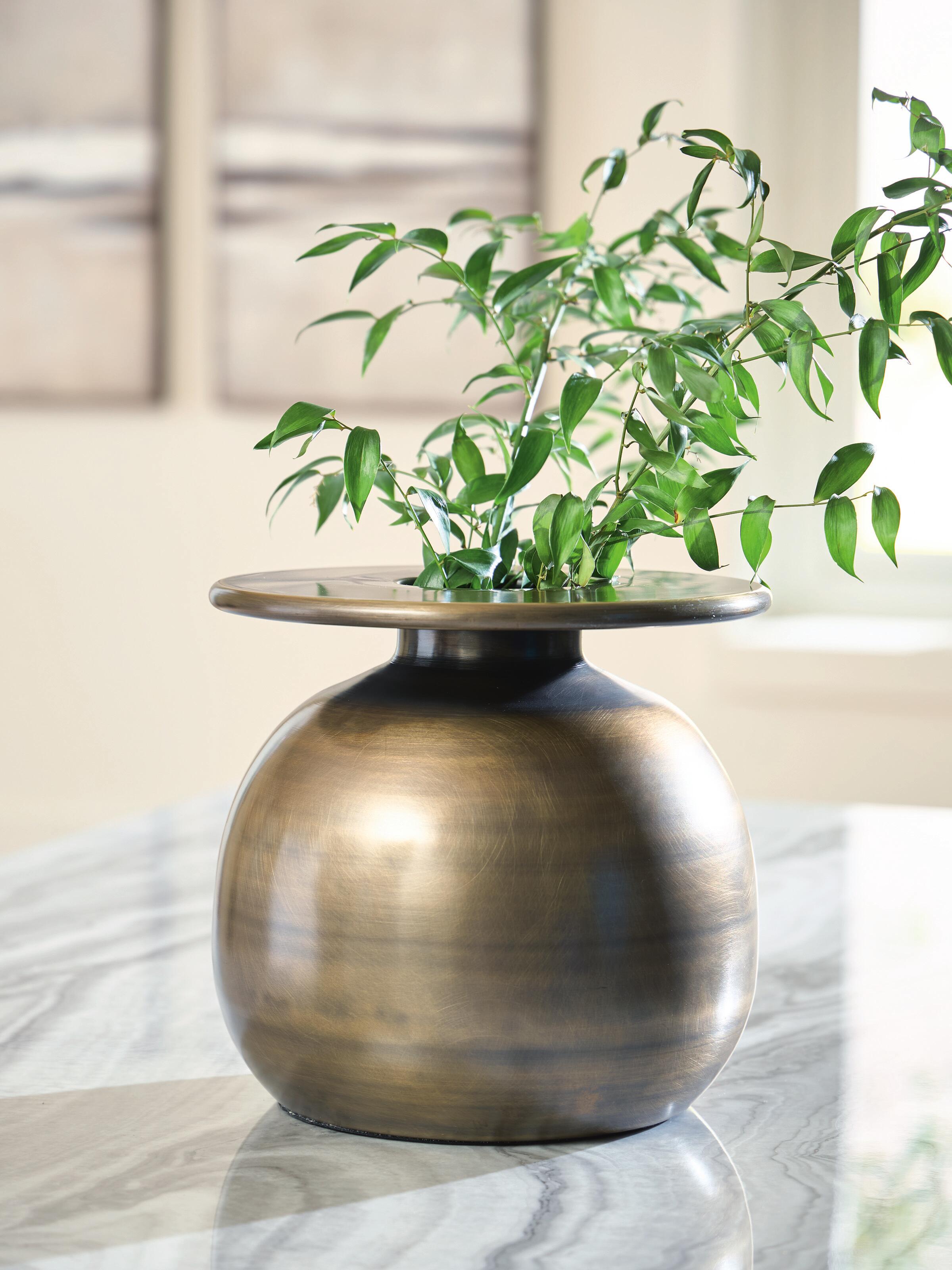 Fedorleigh Vase, , rollover