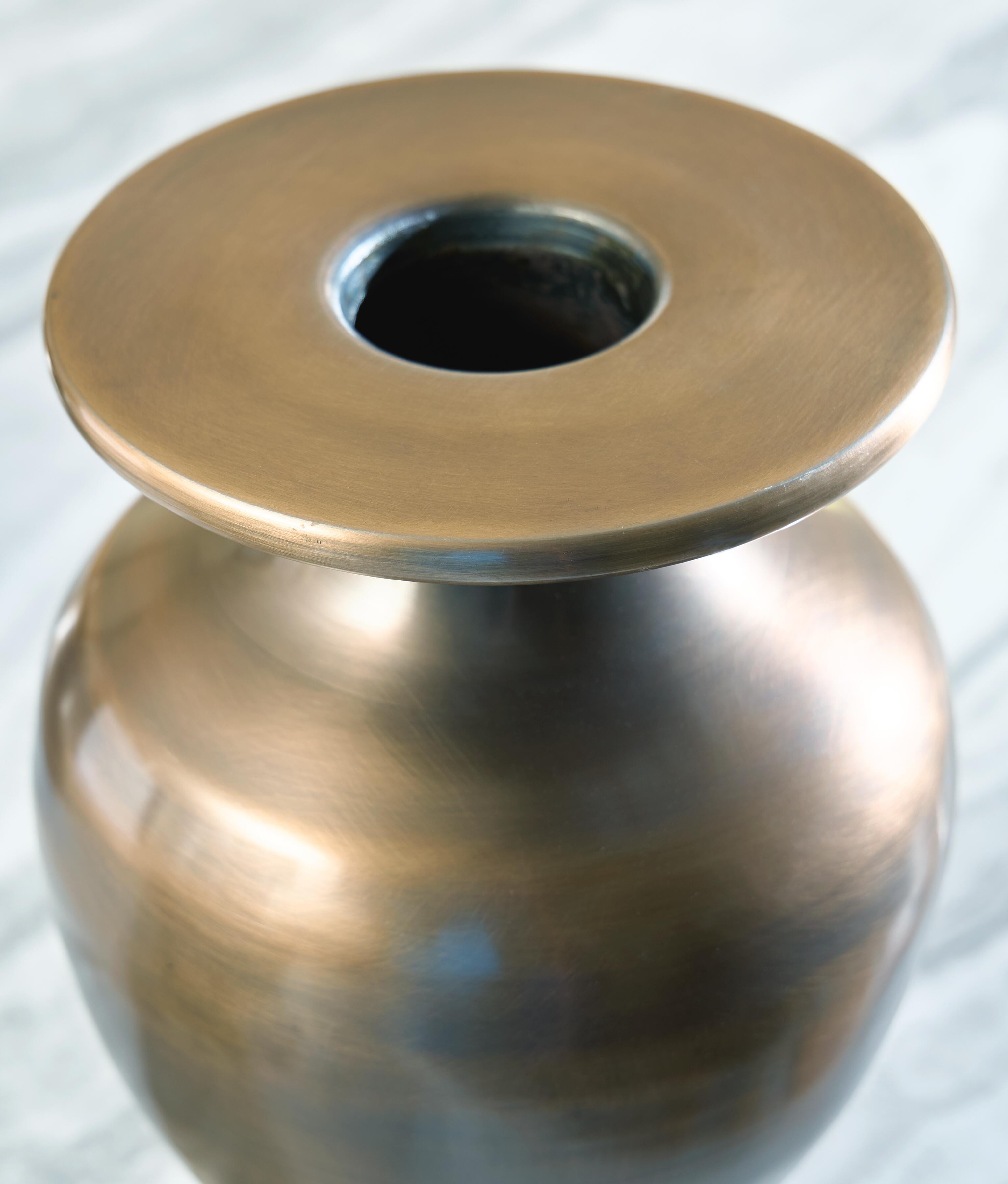 Fedorleigh Vase - image 4