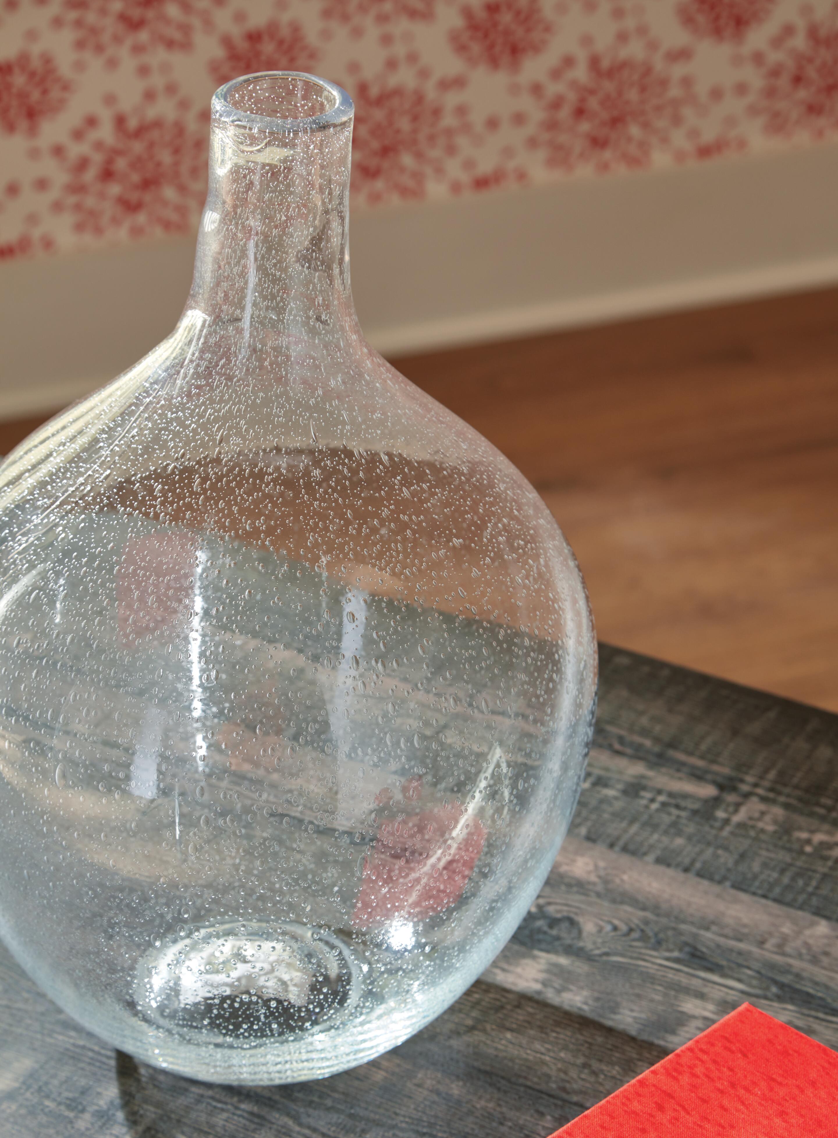 Kurthorne Vase - image 3