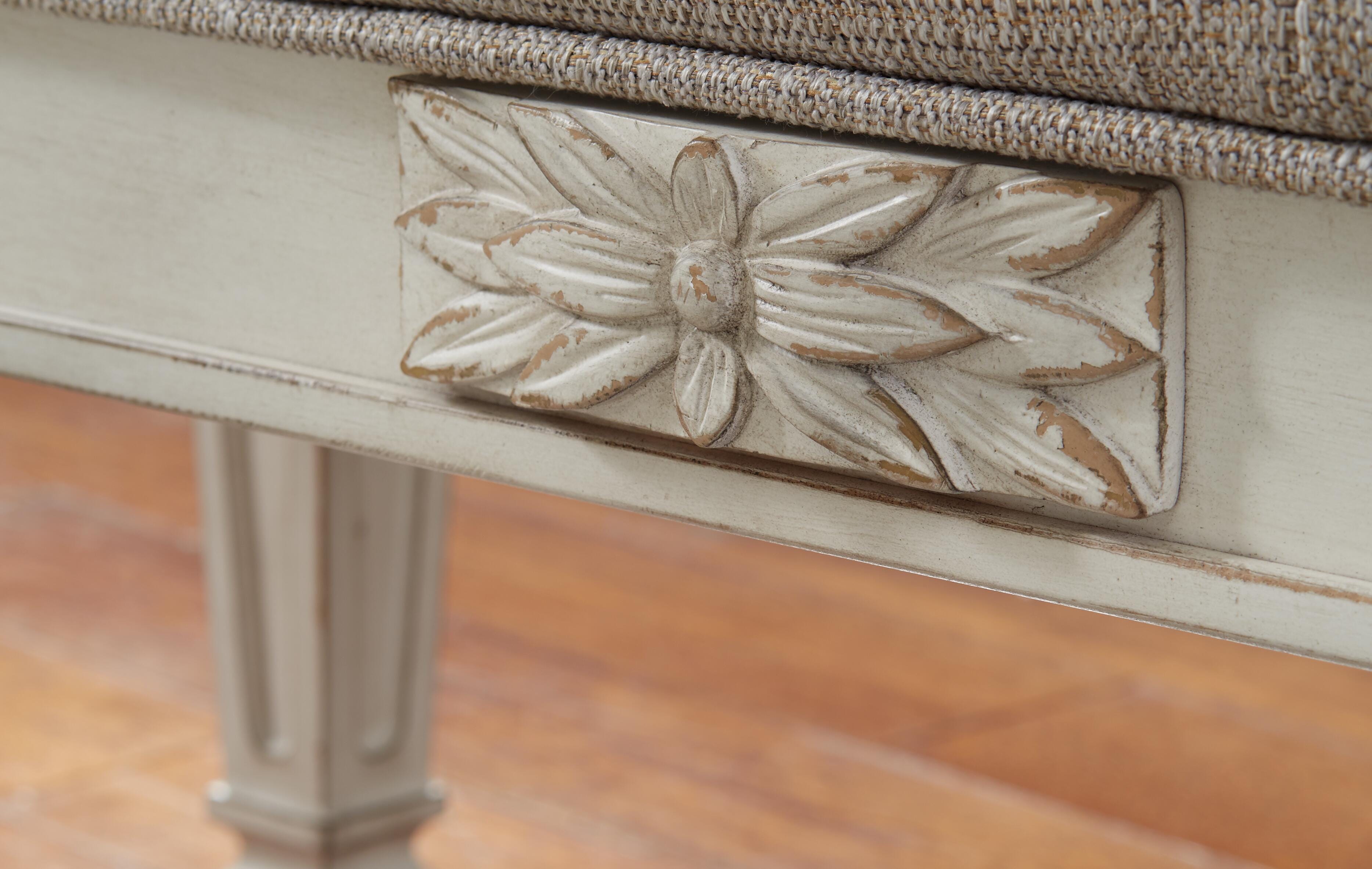 Realyn Accent Bench - image 6