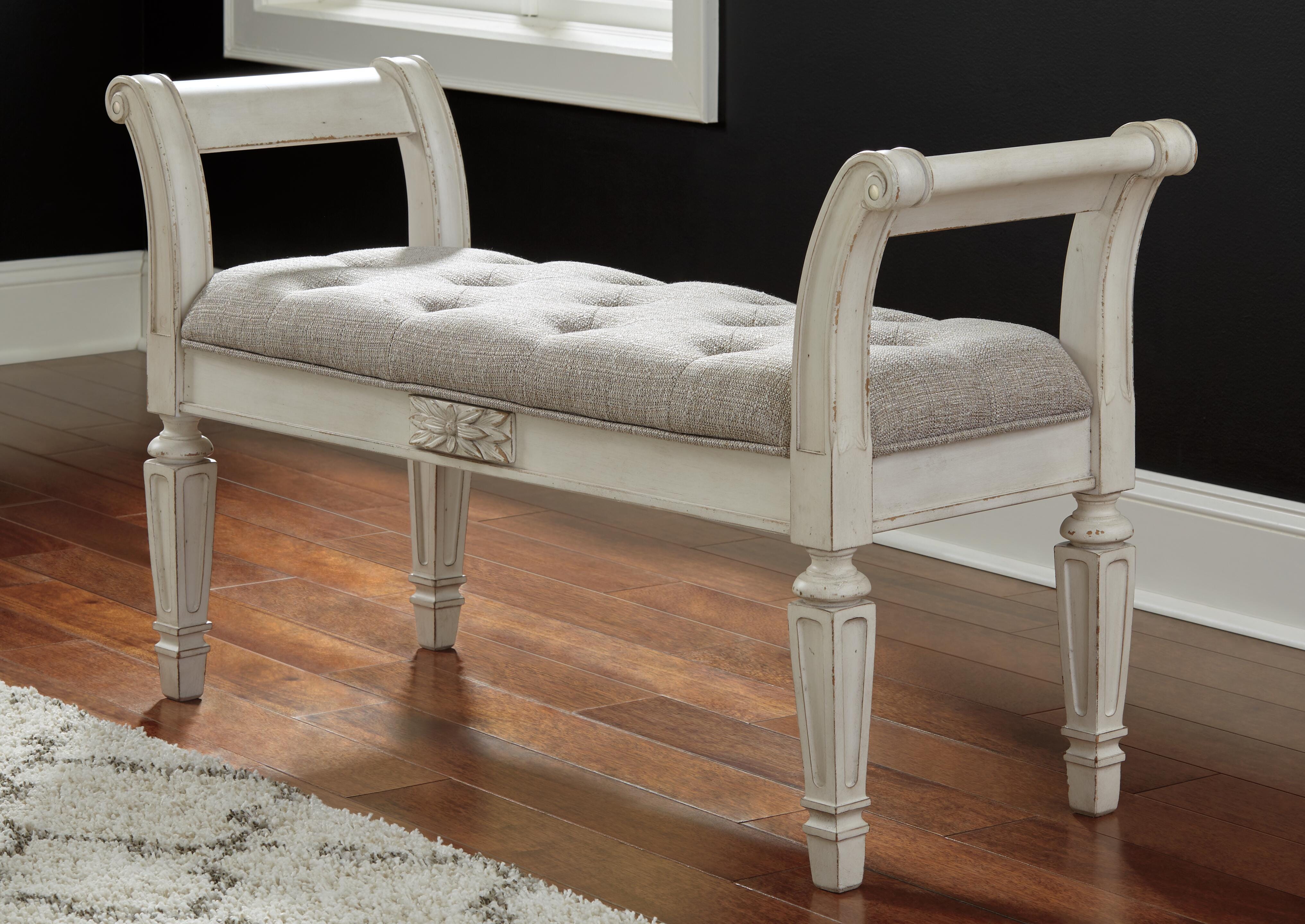 Realyn Accent Bench - image 1