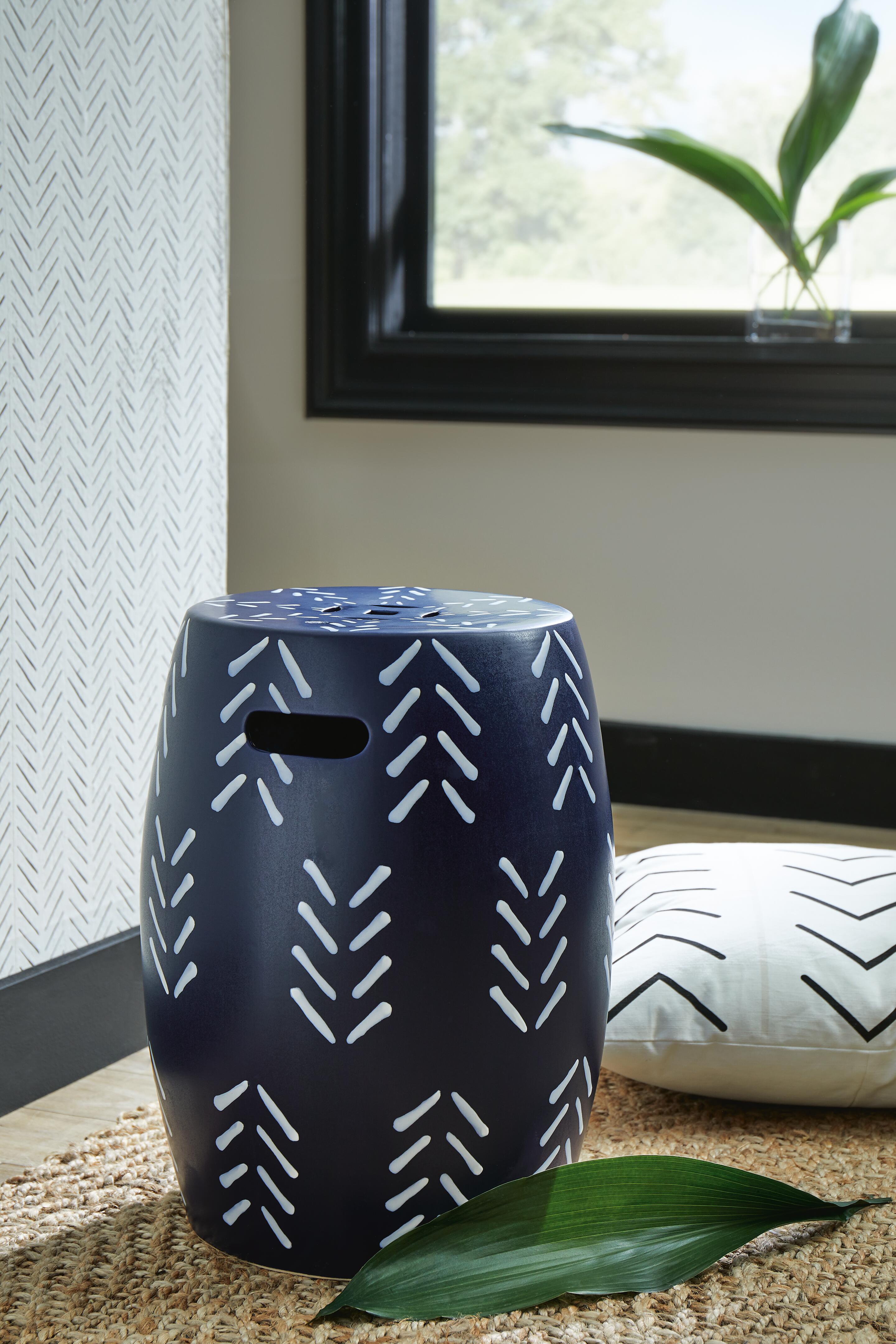 Genemore Stool, , large