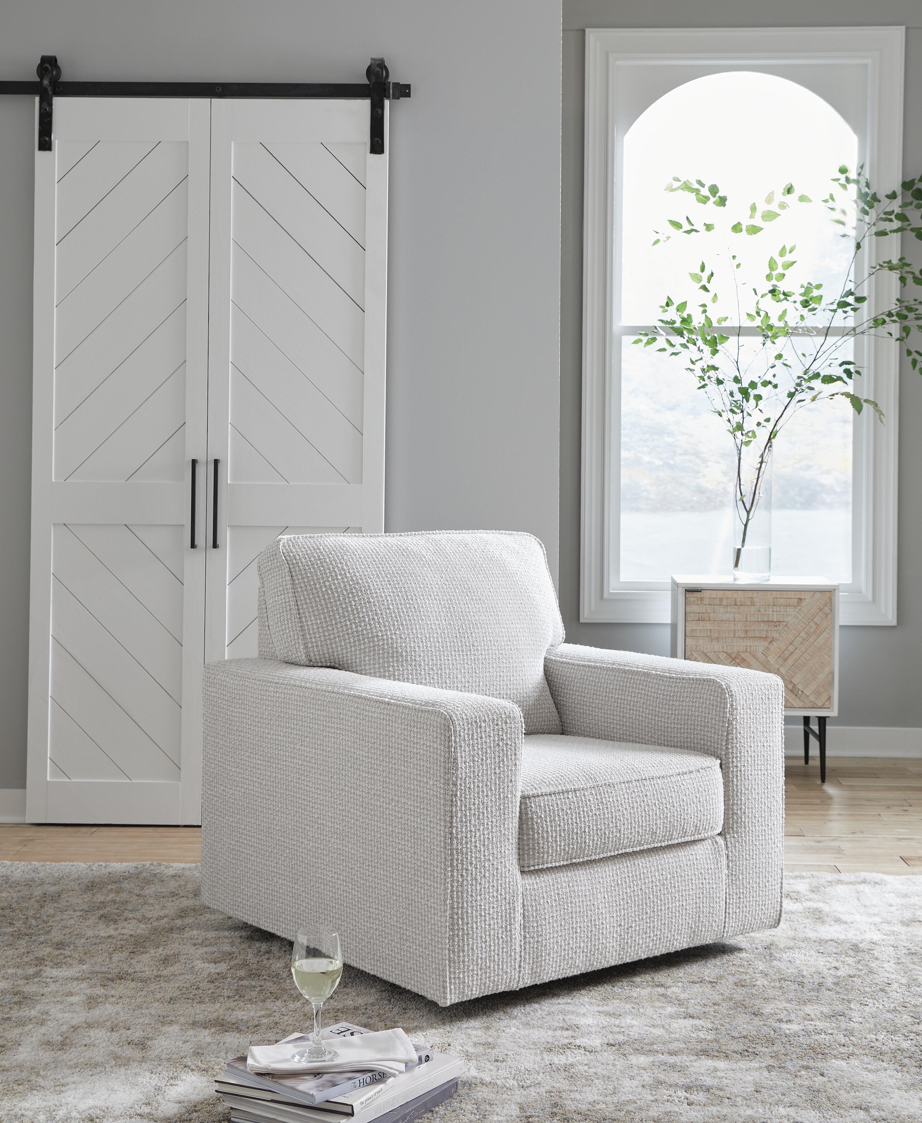 Olwenburg Swivel Accent Chair - image 1