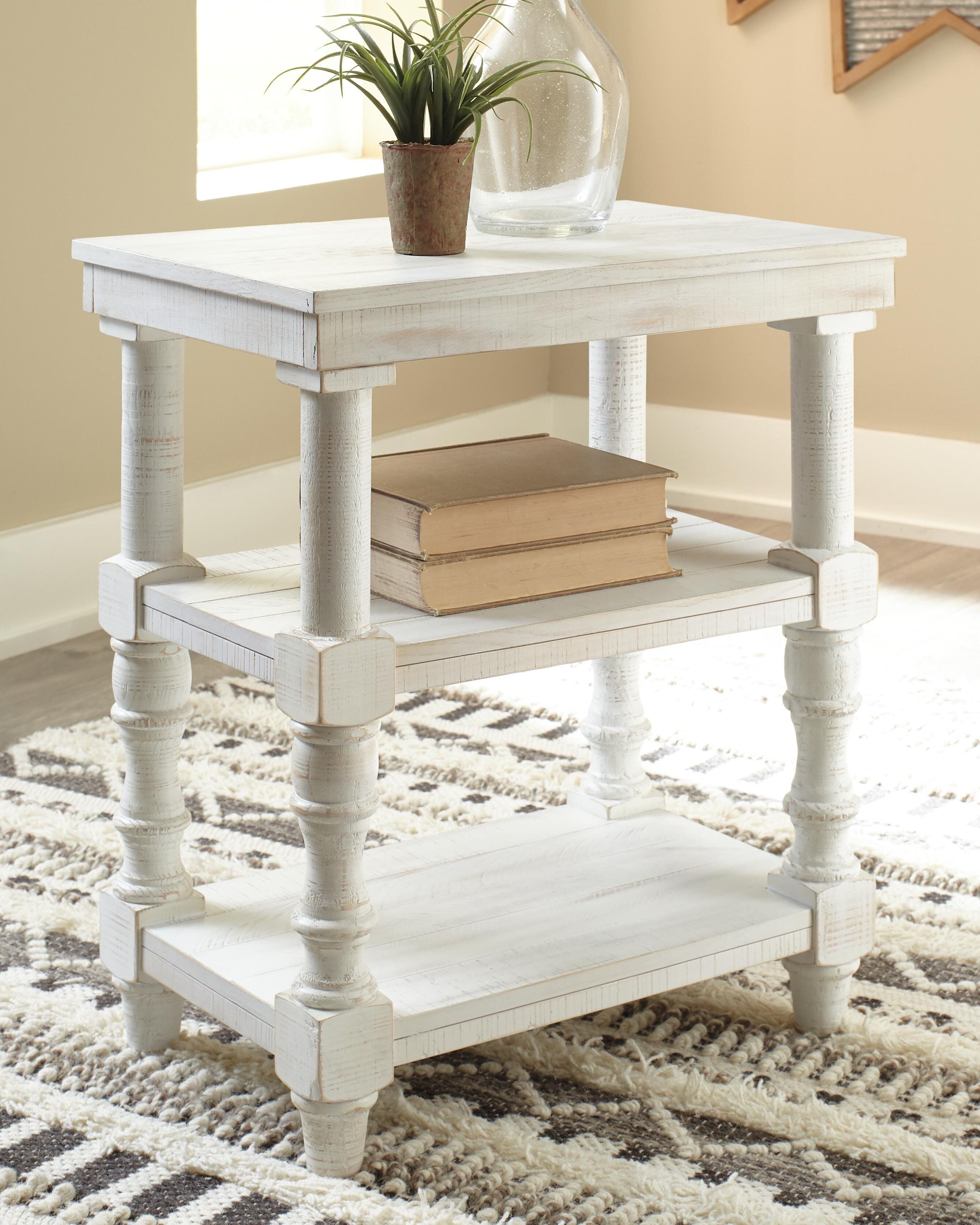 Dannerville Accent Table, , large