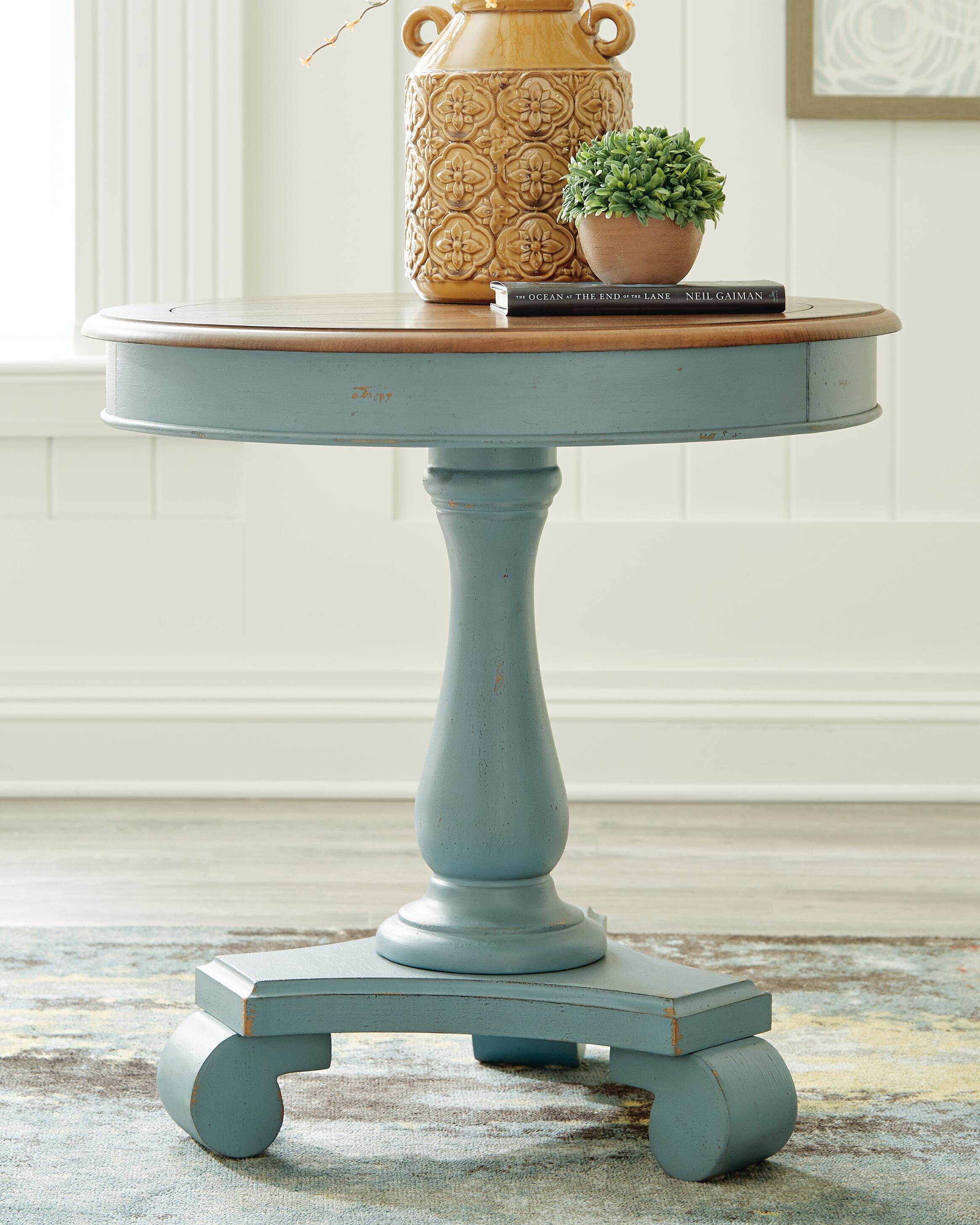 Mirimyn Accent Table, , large