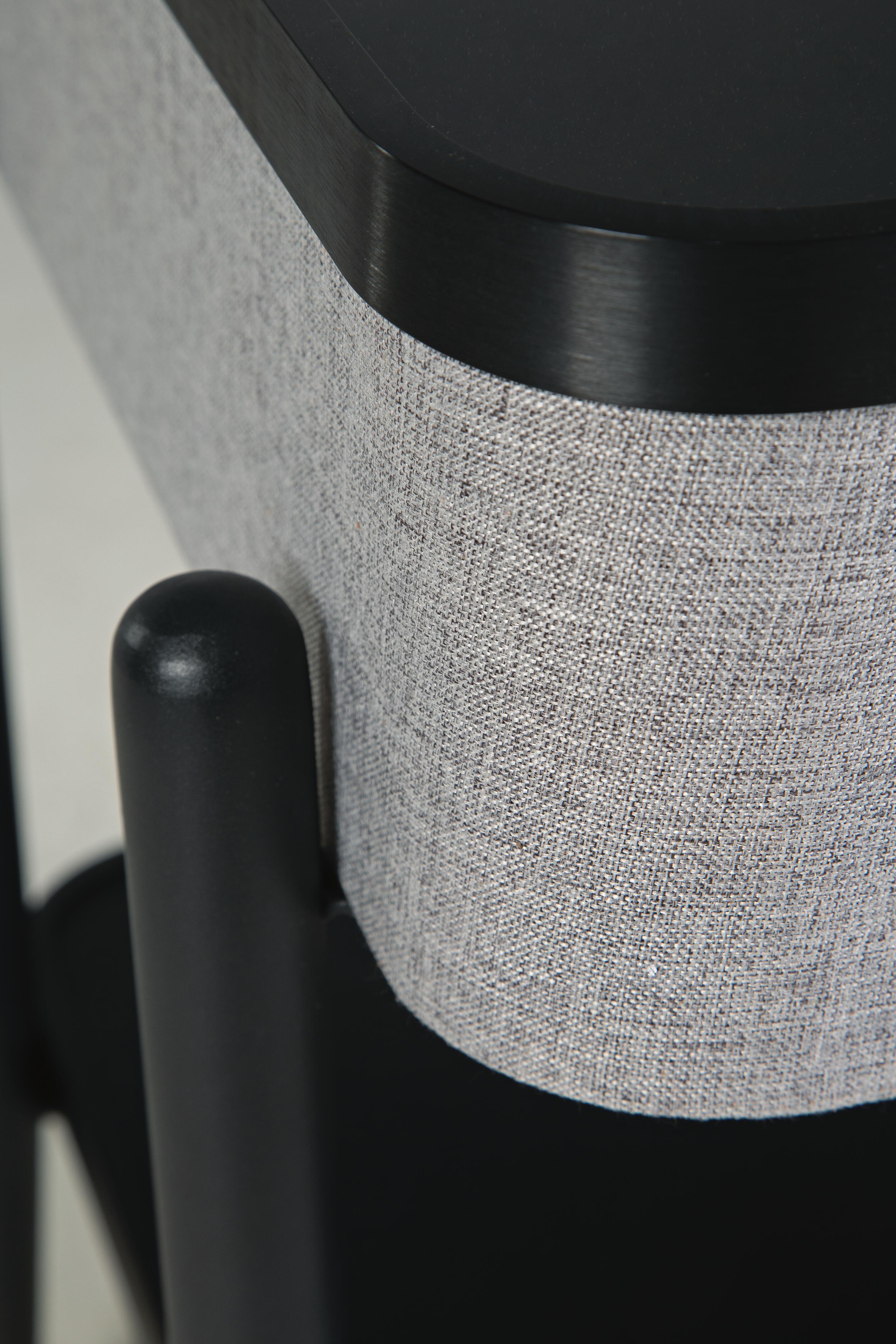 Jorvalee Accent Table with Speaker - image 10