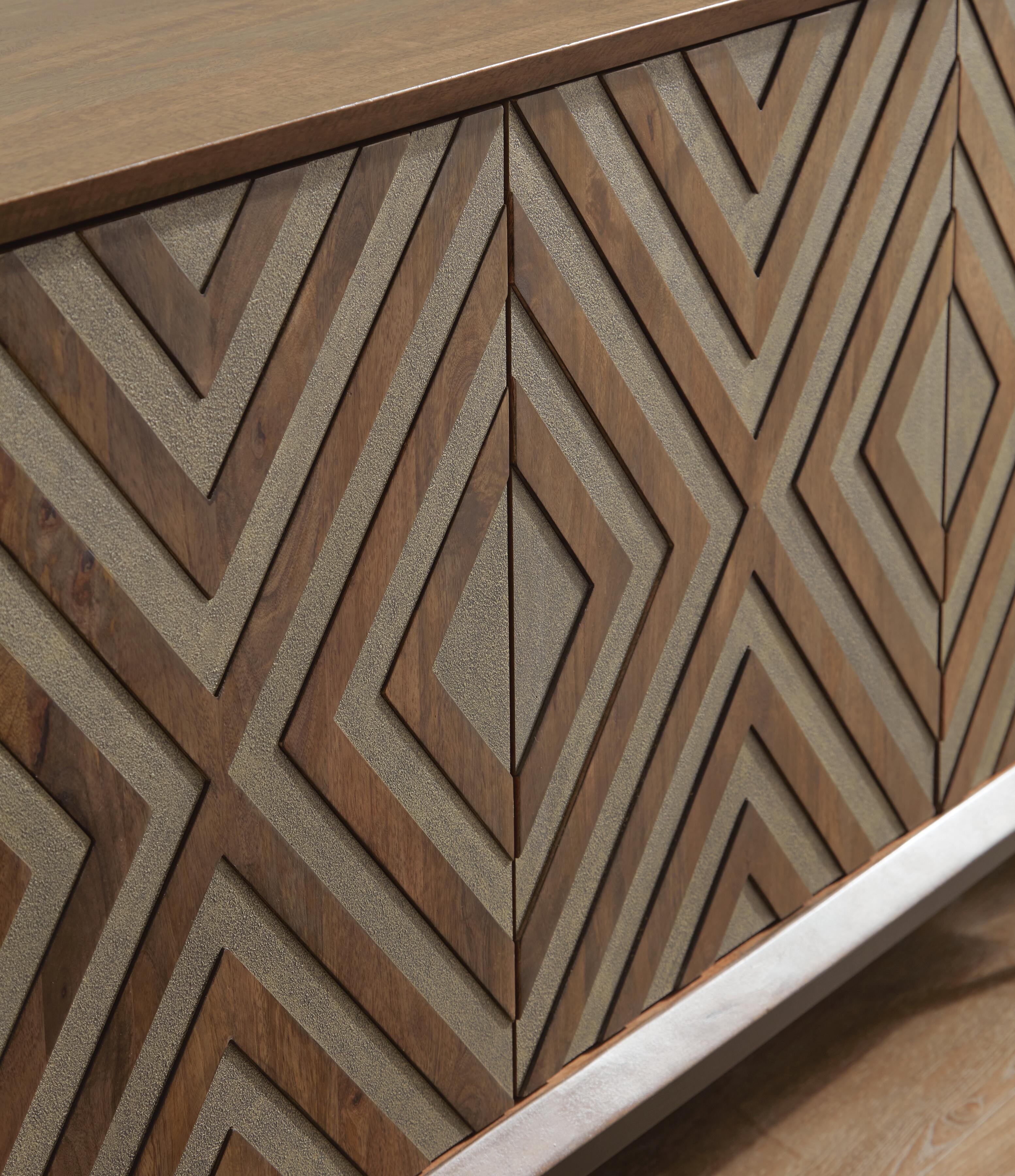 Dreggan Accent Cabinet - image 7