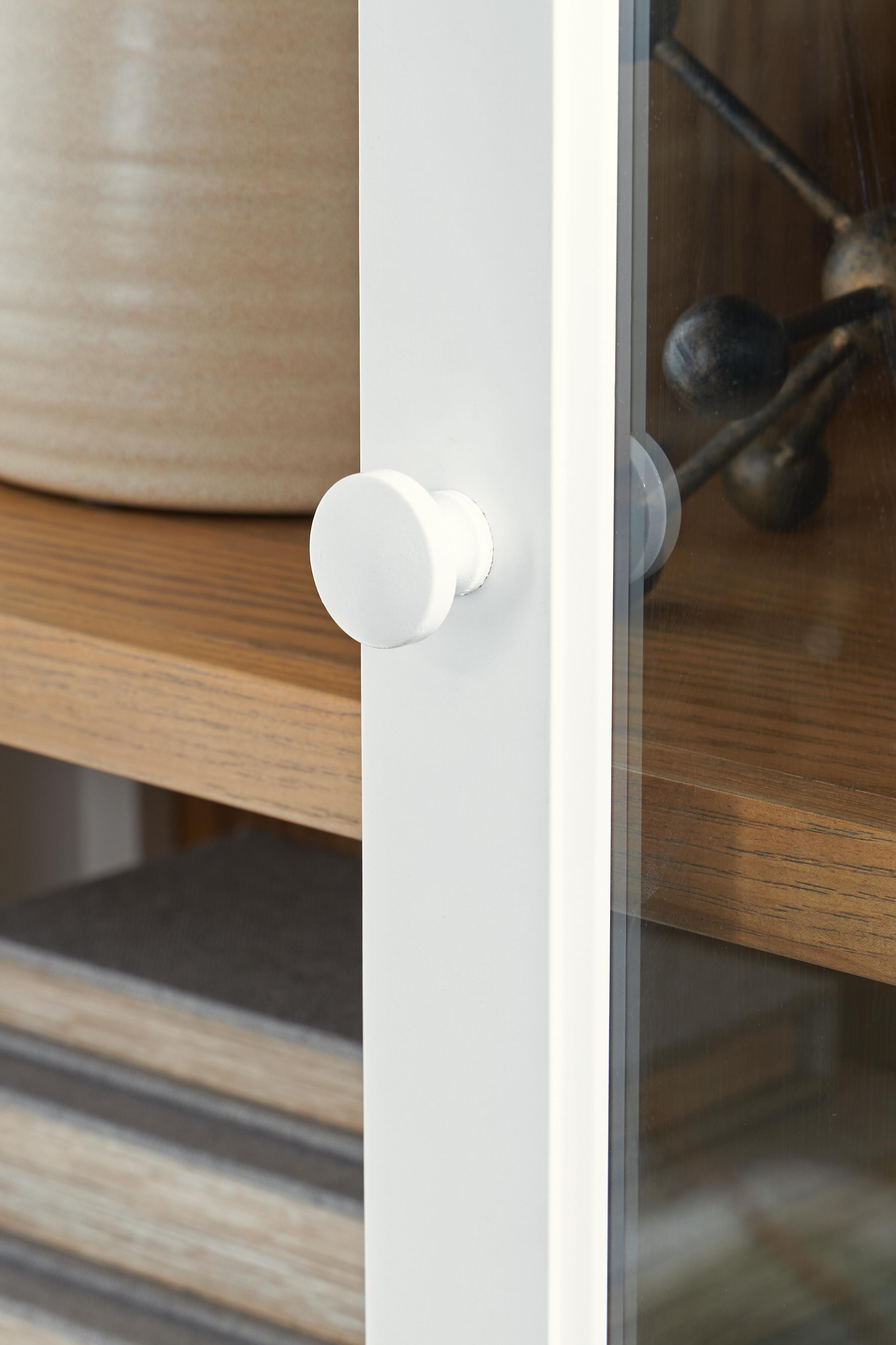 Dagandale Accent Cabinet - image 6