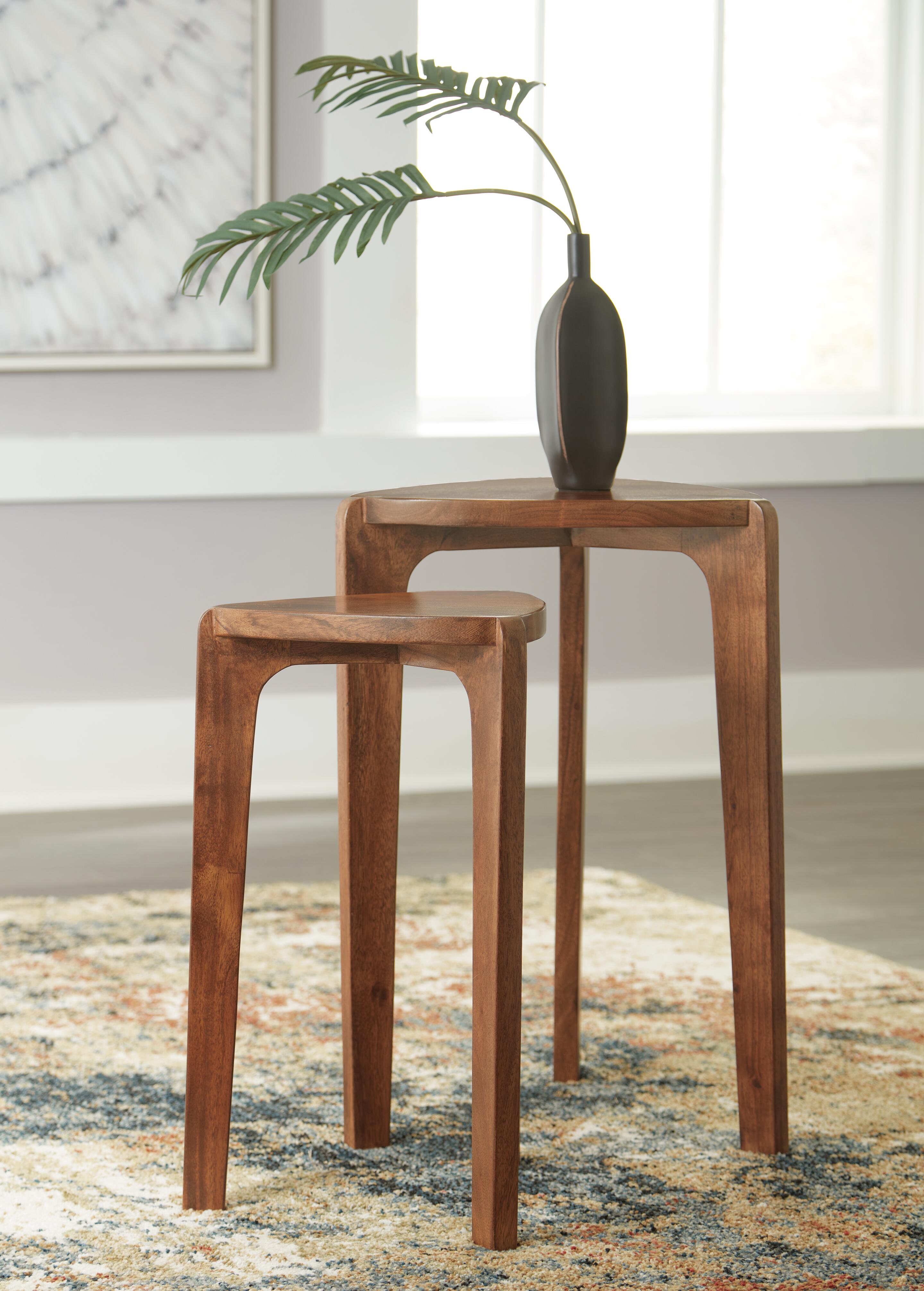 Brynnleigh Accent Table (Set of 2) - image 6