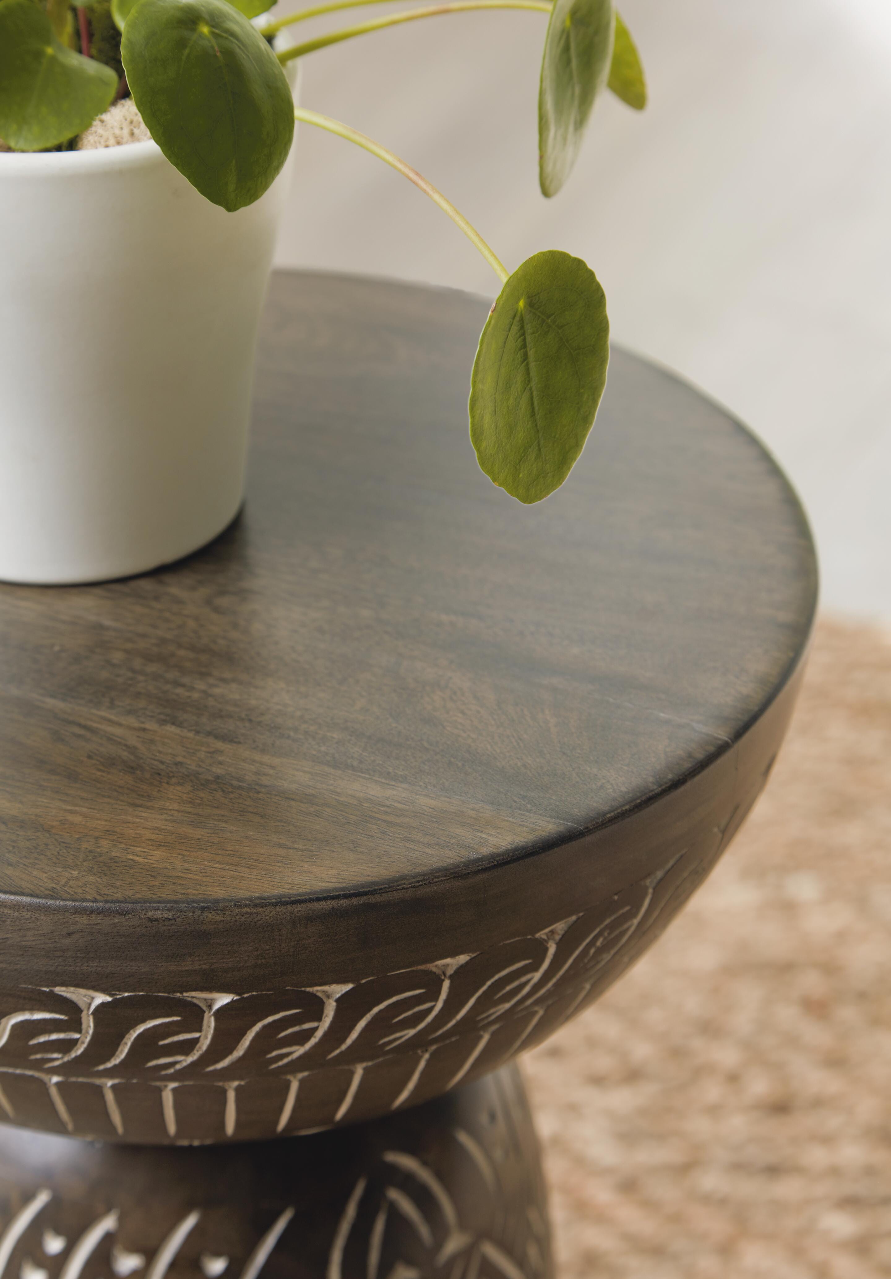 Hadcher Accent Table - image 4