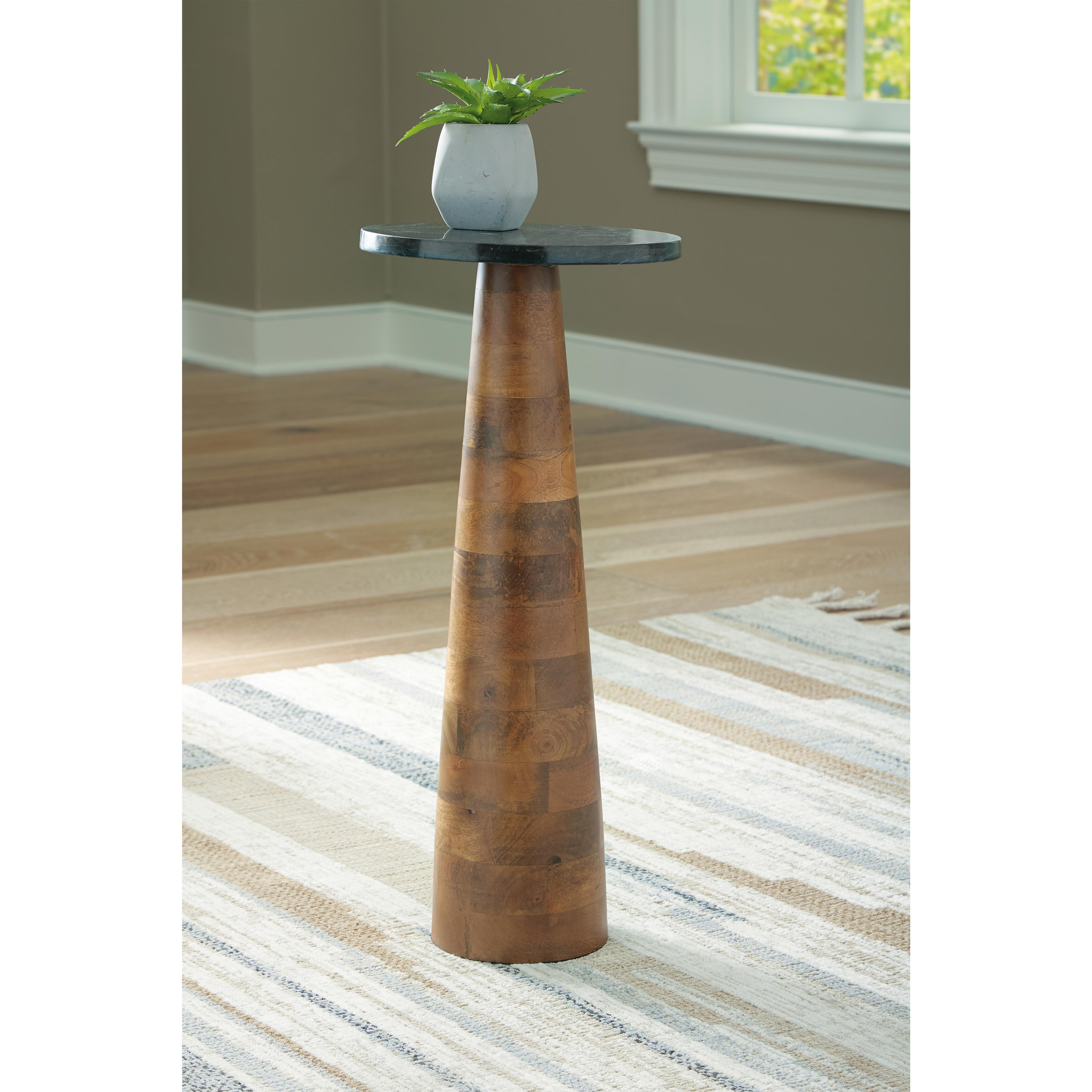 Quinndon Accent Table, , large