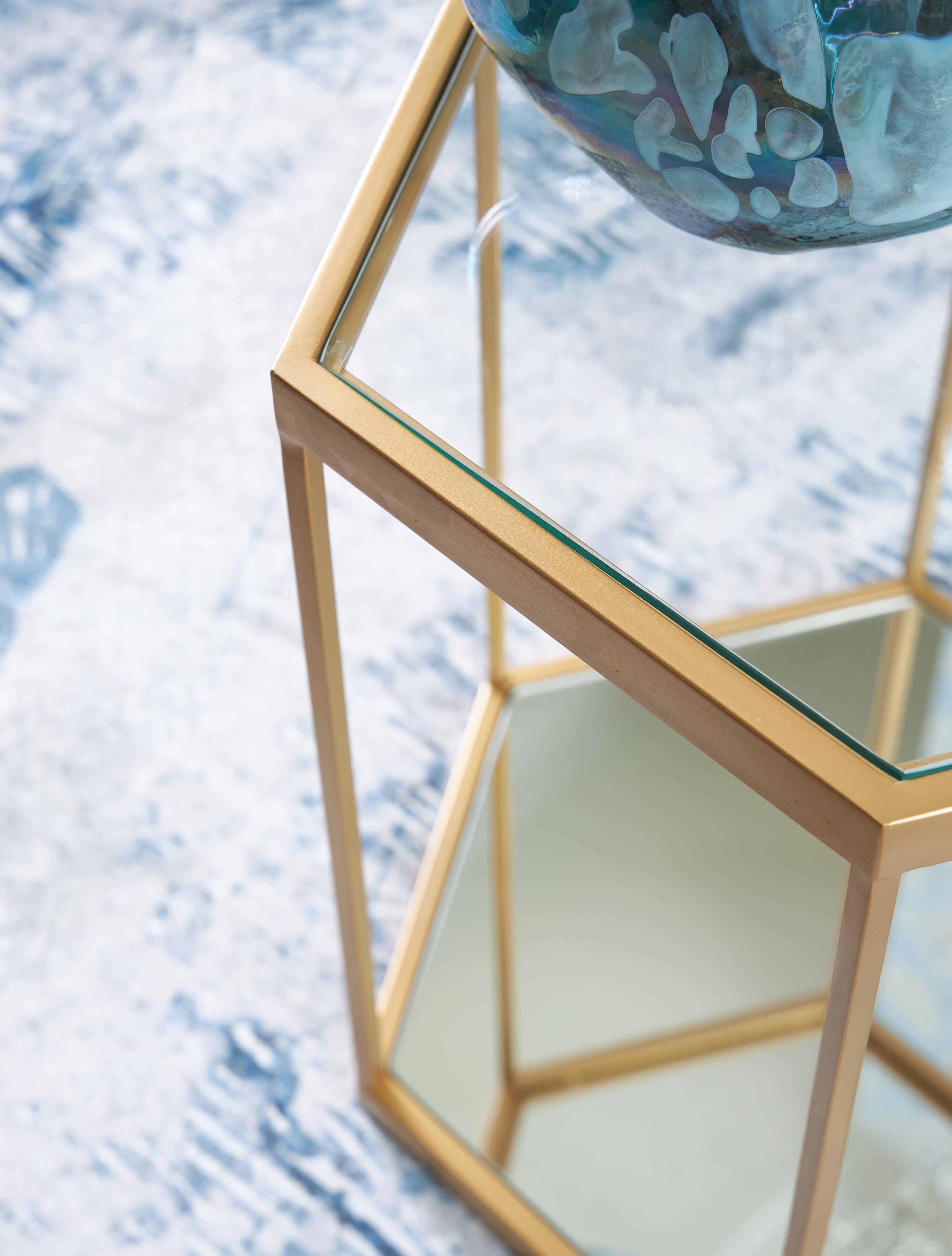 Veerwick Accent Coffee Table - image 4