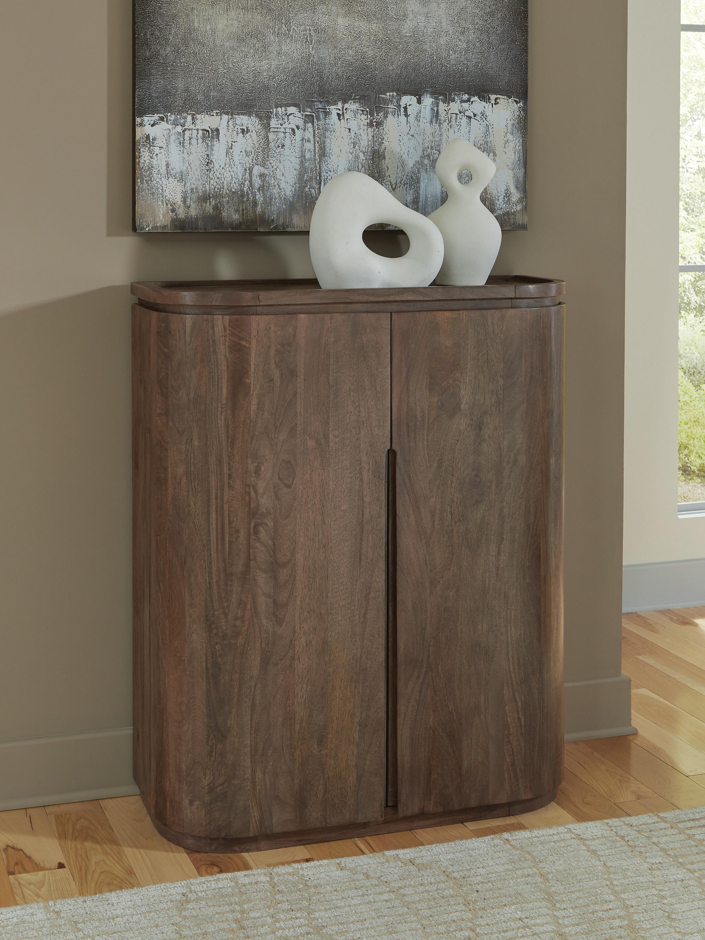 Landermont Bar Cabinet - image 1