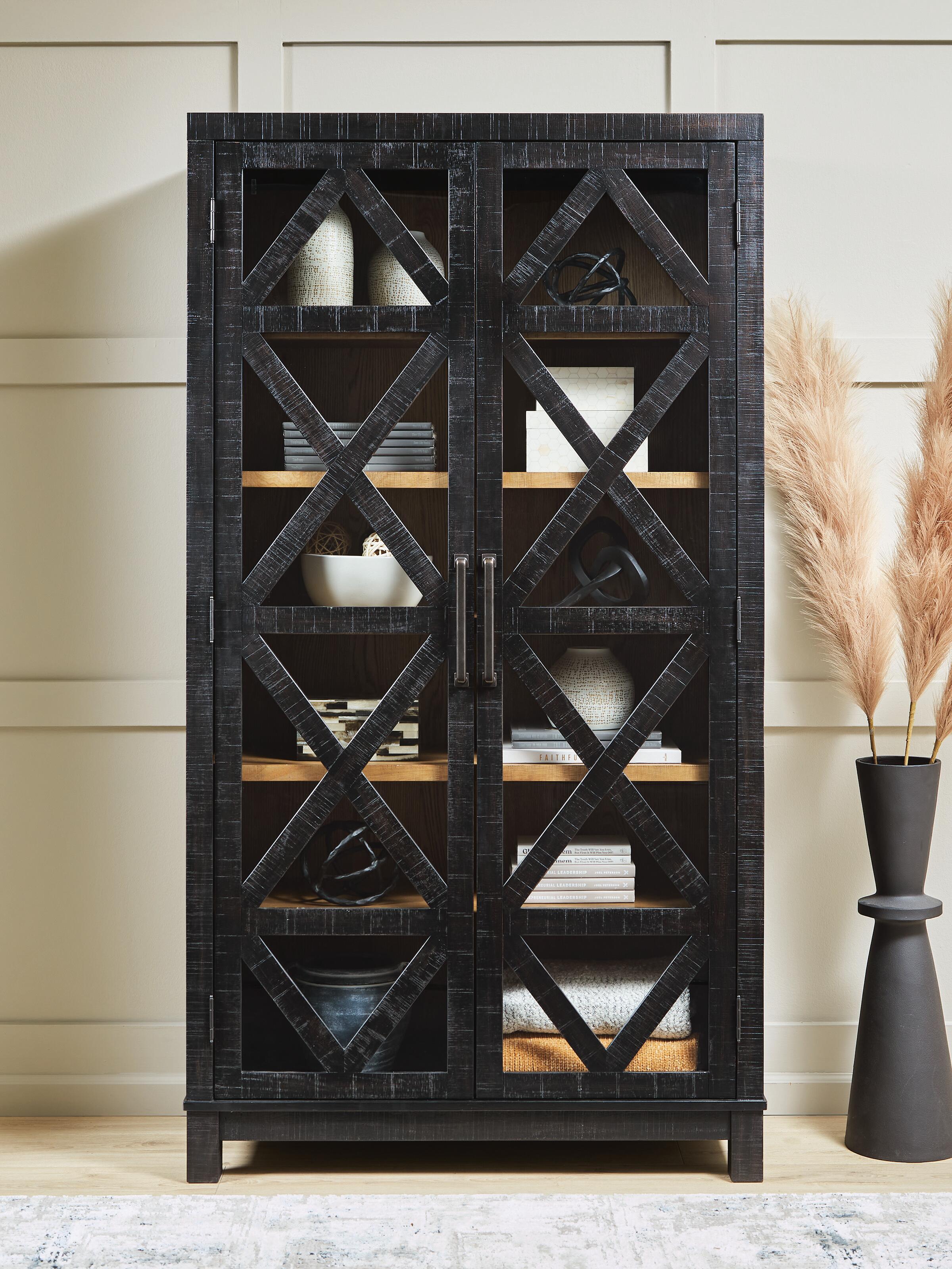 Christop Accent Cabinet - image 1
