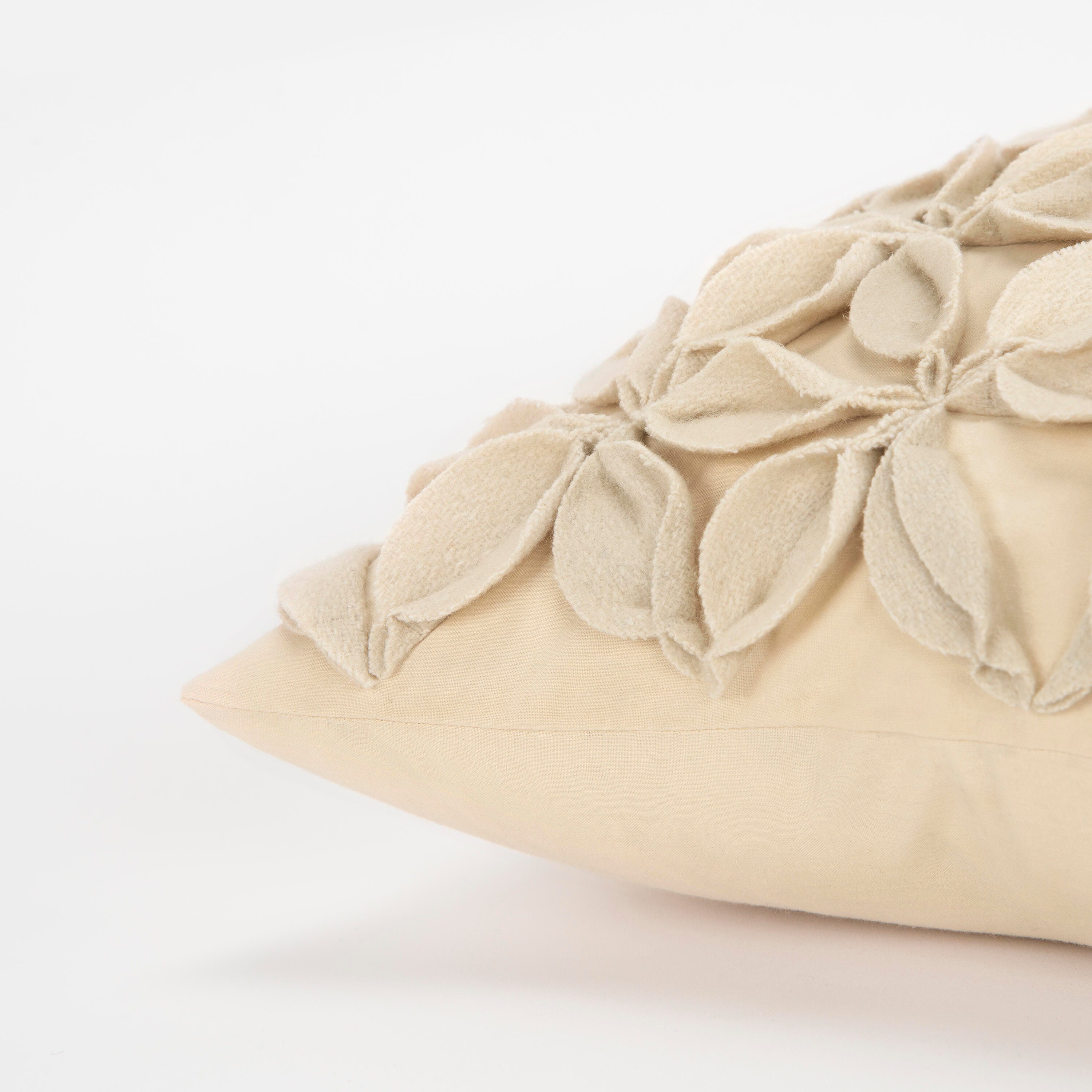 Rizzy Home 18"X18" Poly Filled Pillow, Cream, large