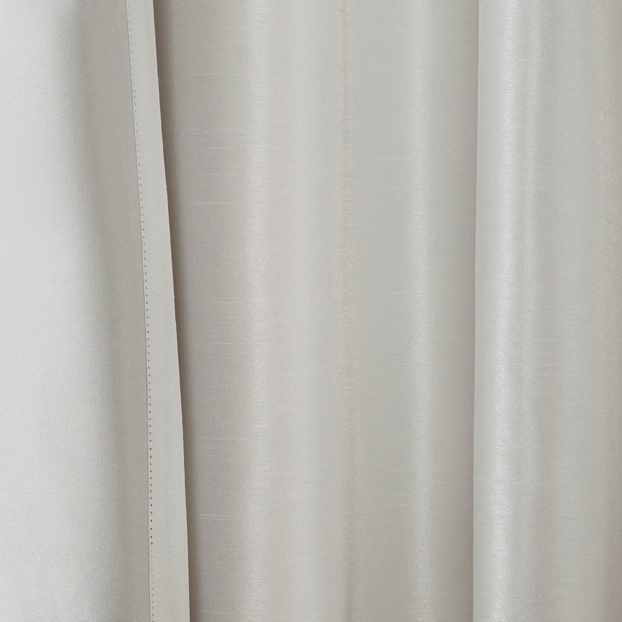 Swatch color White 