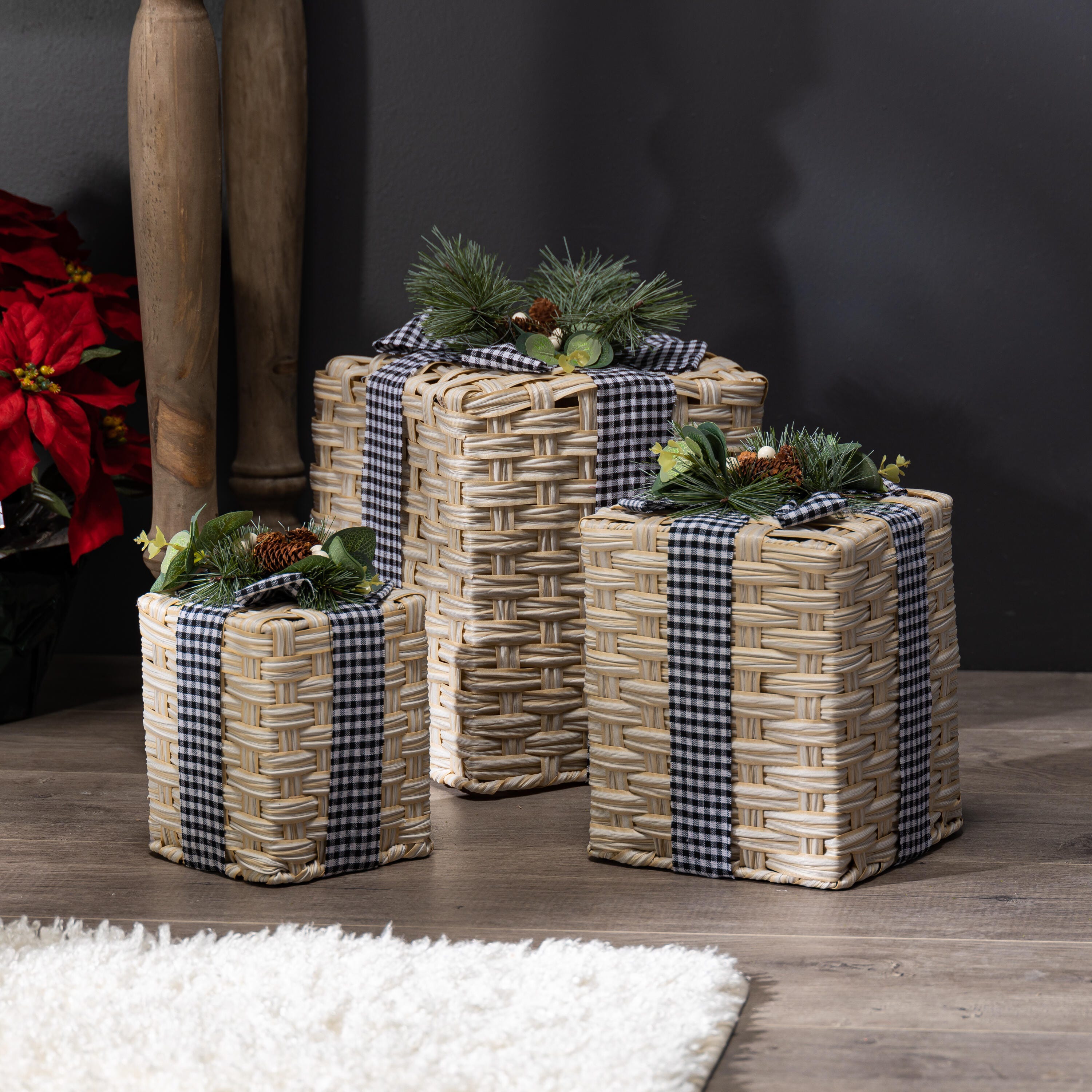 GIL Holiday Christmas Present D&eacute;cor (Set of 3), , rollover