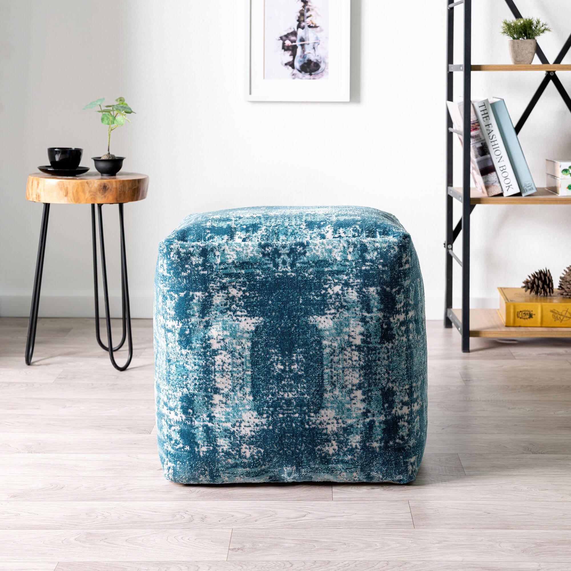 Milano Distressed Medallion Pouf, Blue, rollover