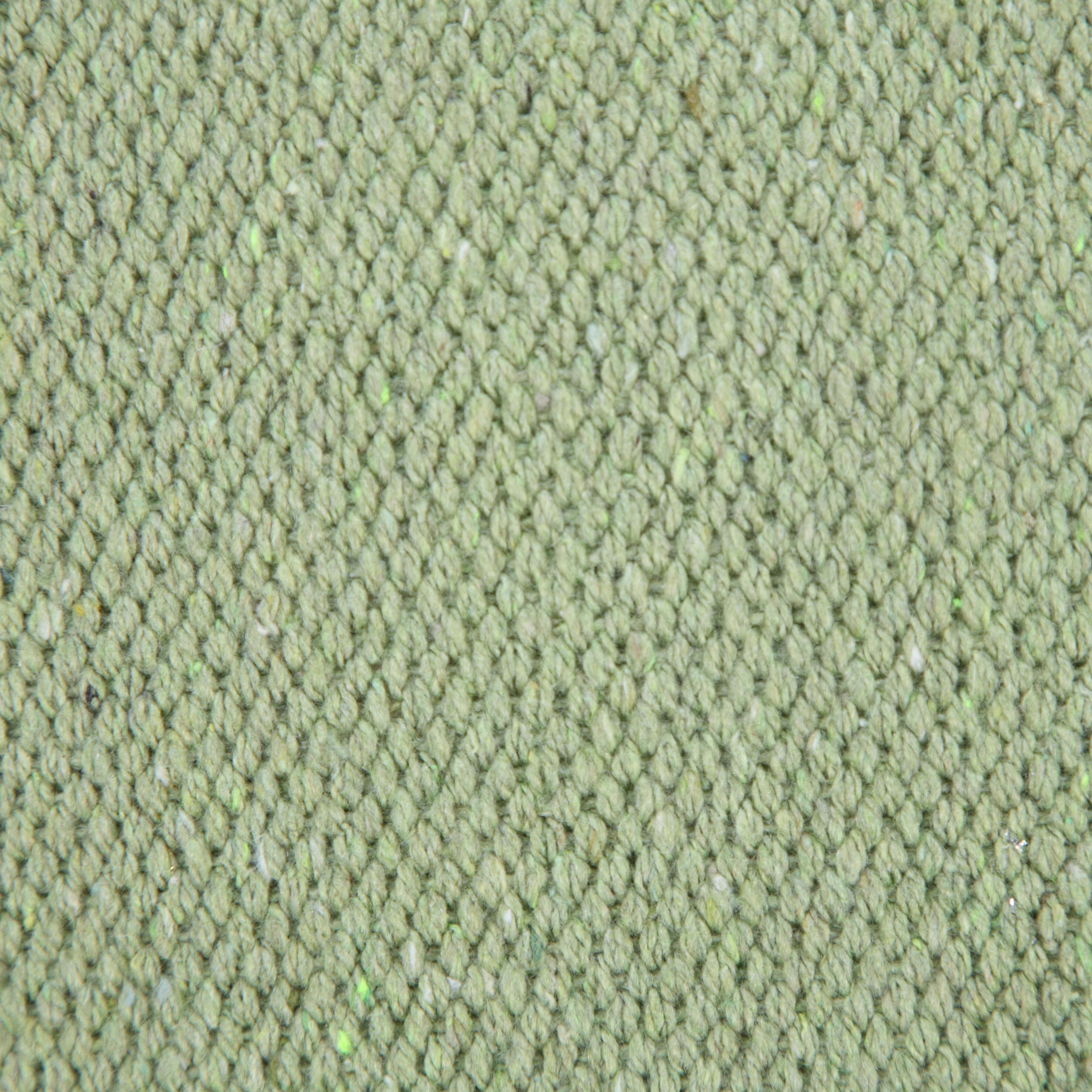 Swatch color Green/White , product with this swatch is currently selected