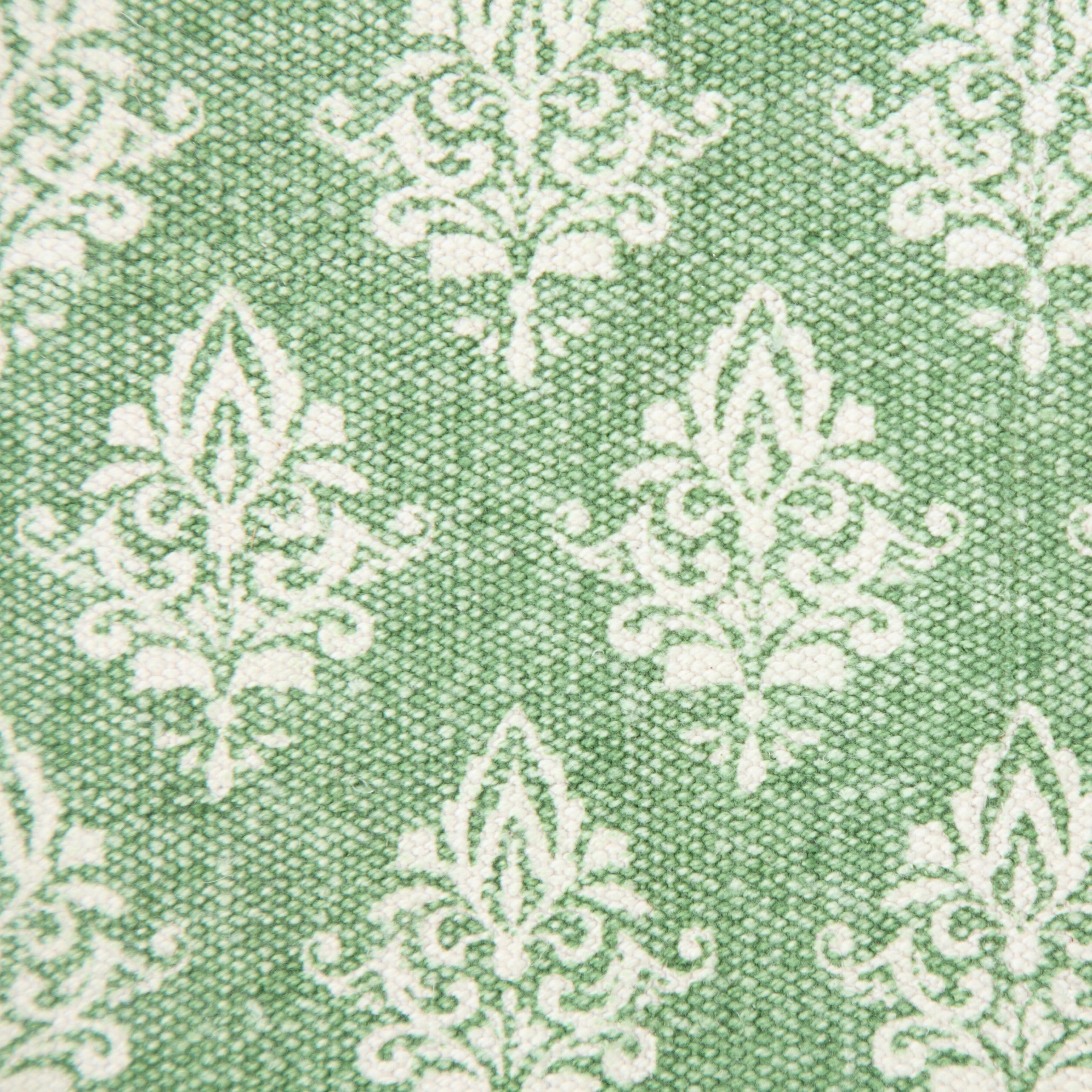 Swatch color Green/White , product with this swatch is currently selected