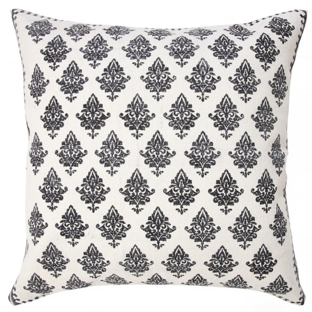 Suvii Home Evelyn Decorative Throw Pillow