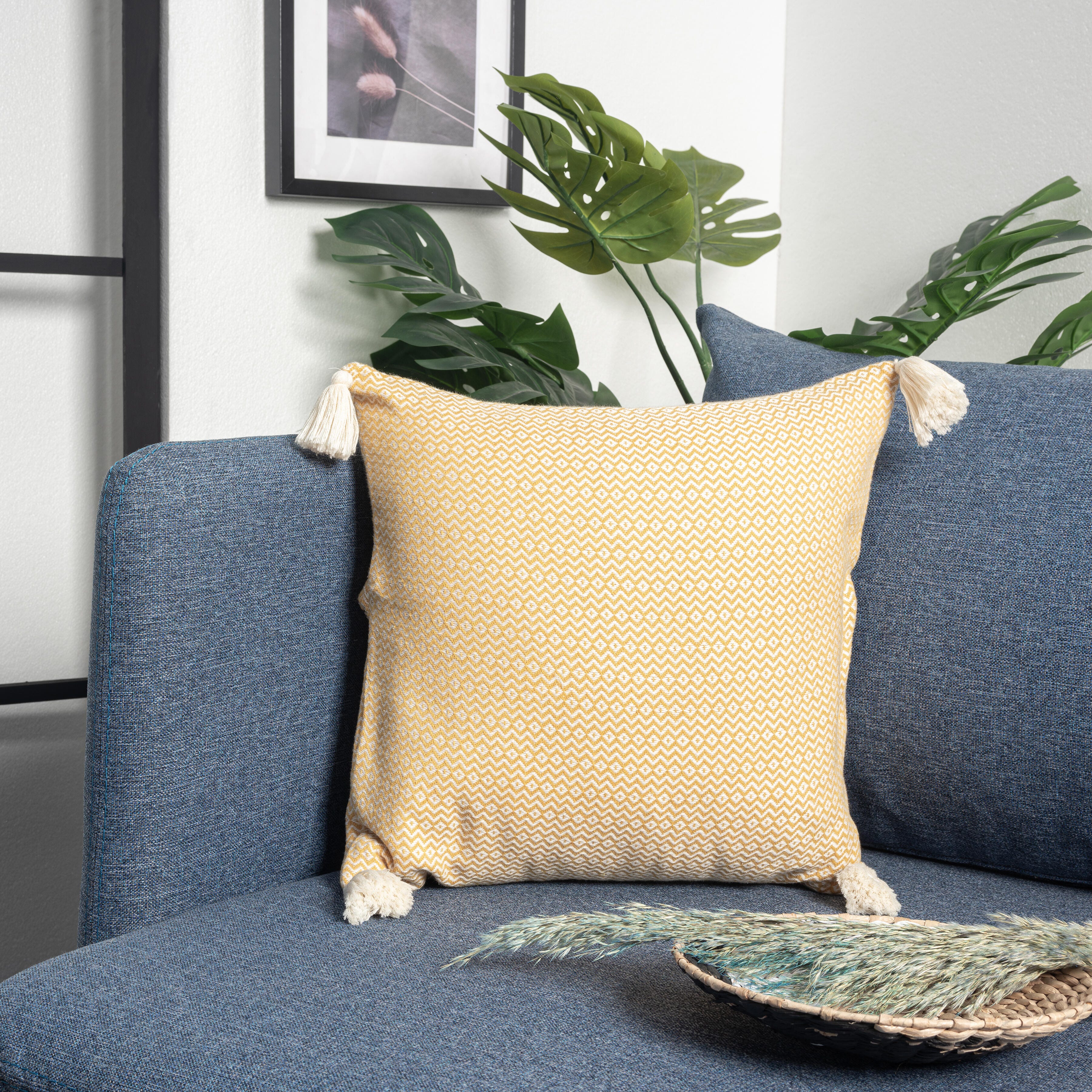 Suvii Home Ruby Decorative Throw Pillow, Mustard, large