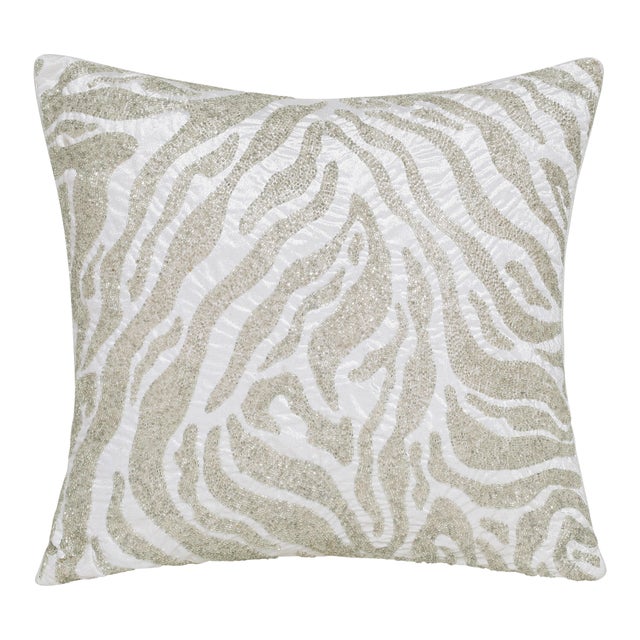 Suvii Home Cecilia Decorative Throw Pillow