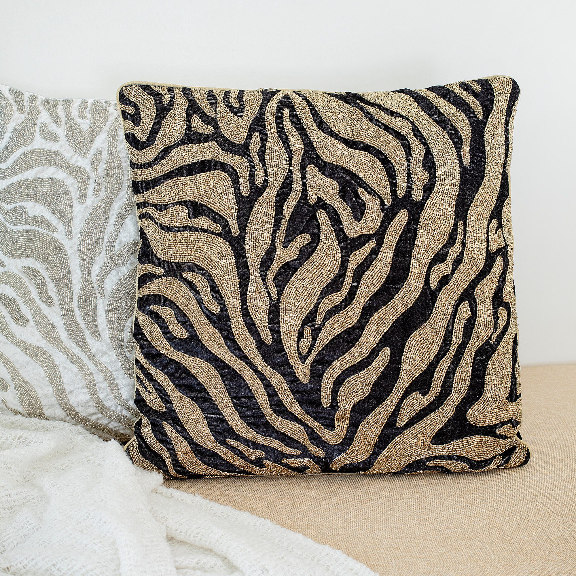 Suvii Home Cecilia Decorative Throw Pillow, Ivory/Silver, large