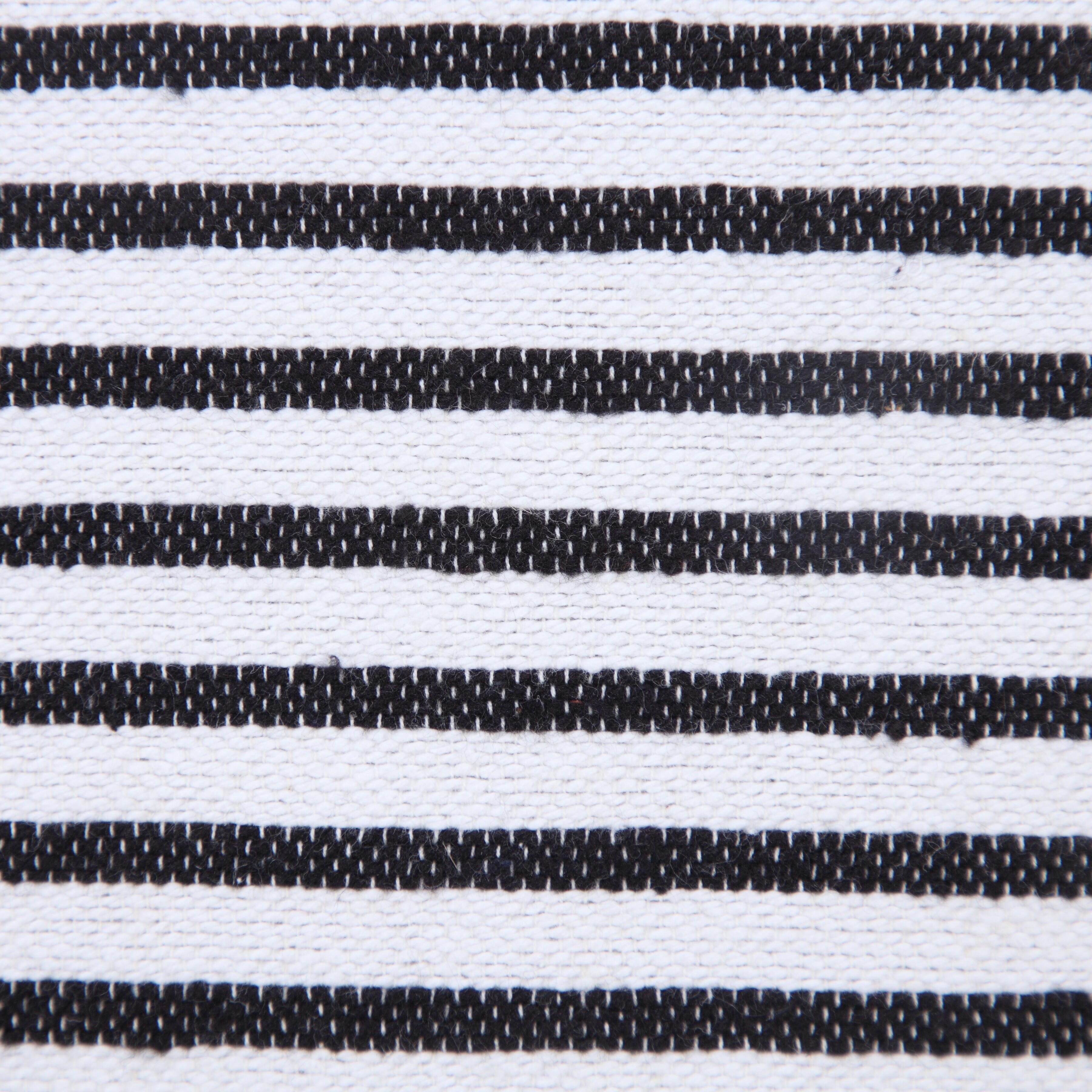 Swatch color Black/White 
