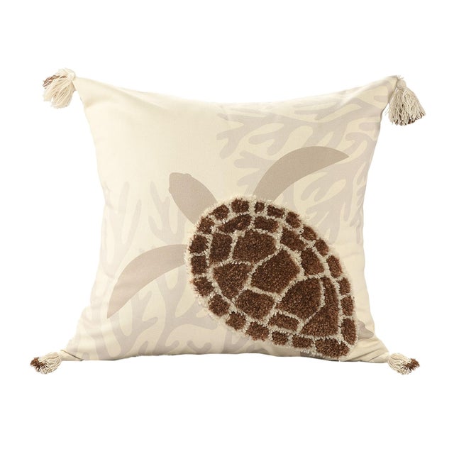 Suvii Home Scarlett Turtle Decorative Throw Pillow