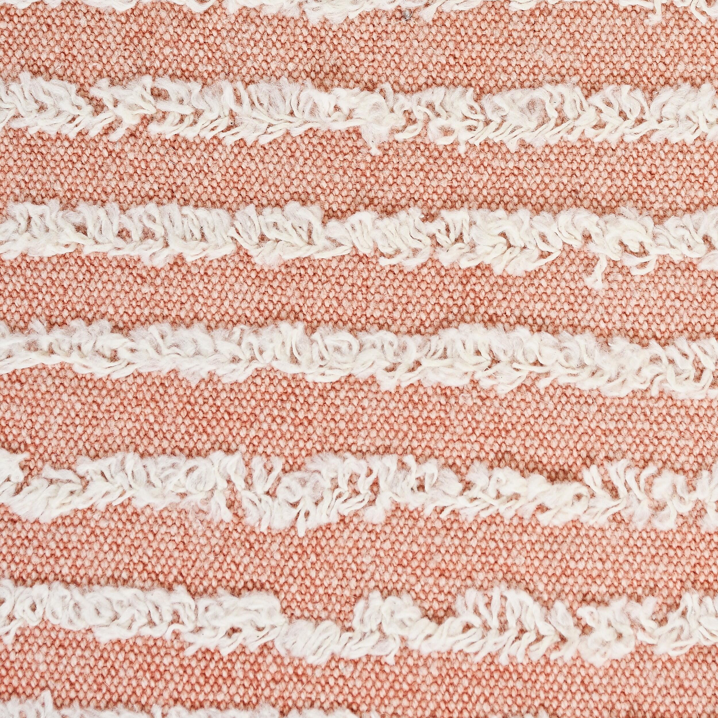 Select Color: Dusty Pink/Cream