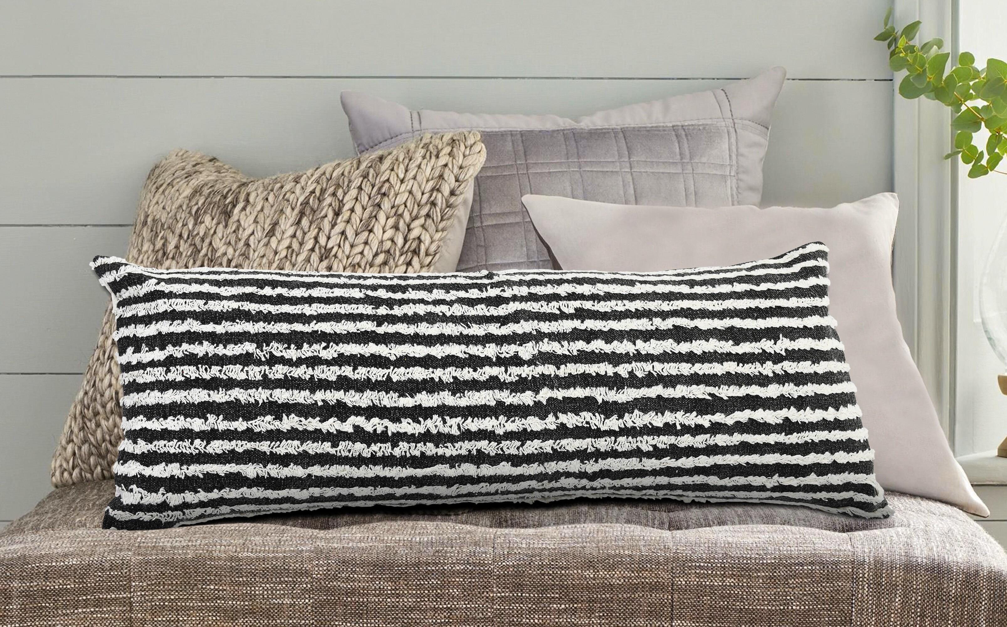 Suvii Home Yana Lumbar Decorative Throw Pillow, Black/Cream, large