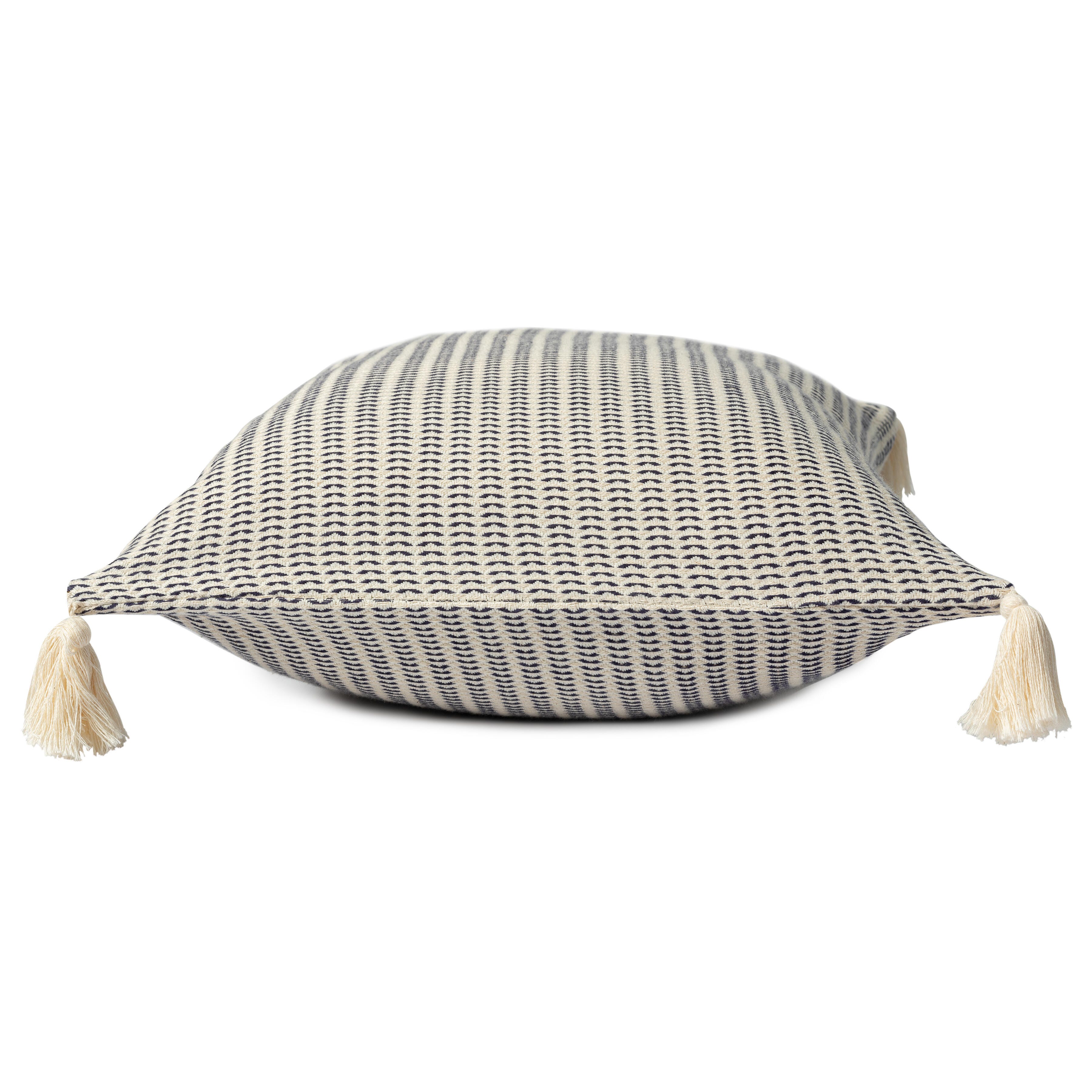 Suvii Home Bianca Decorative Throw Pillow, Navy, large