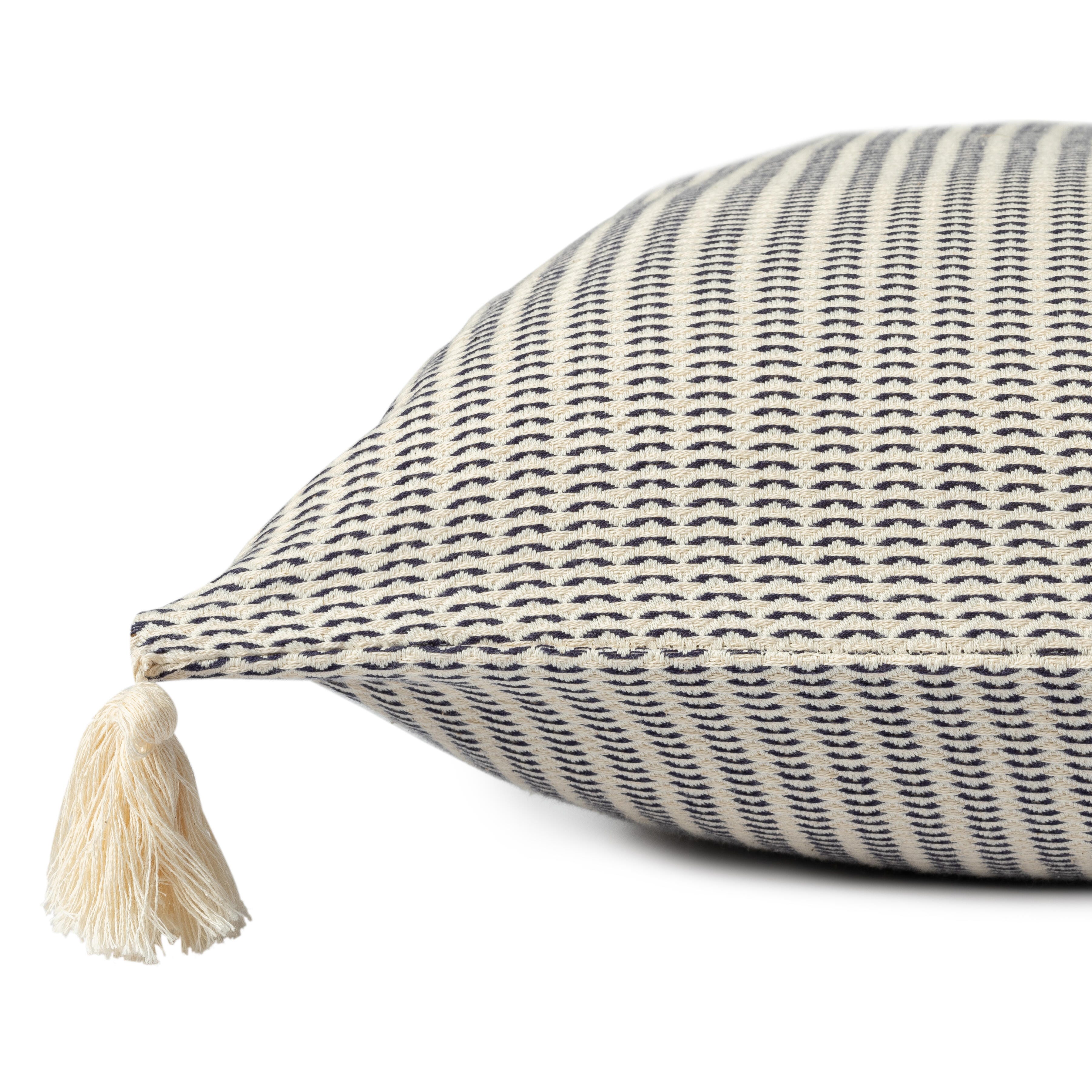 Suvii Home Bianca Decorative Throw Pillow, Navy, large